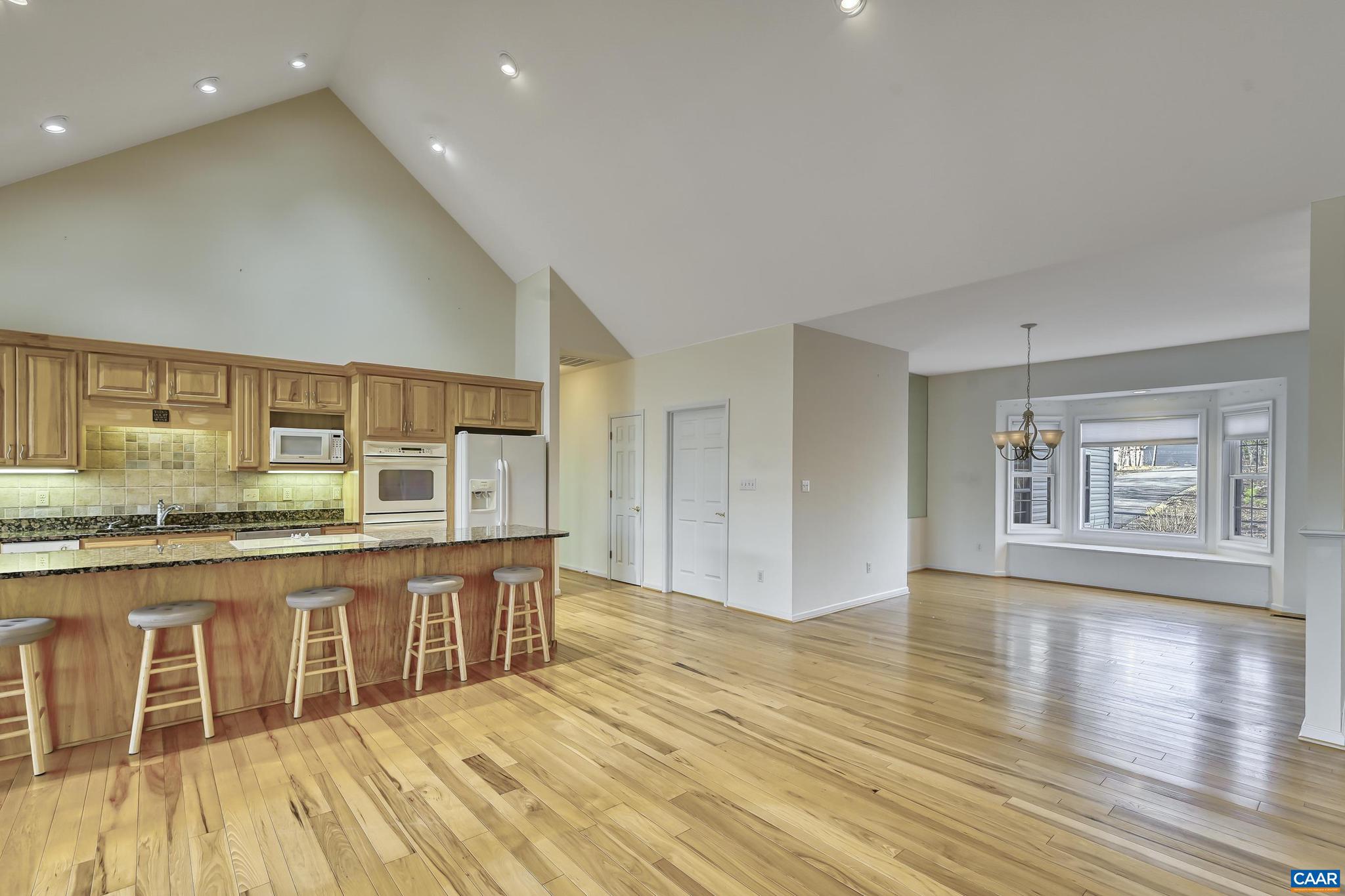 LAKE MONTICELLO - Residential