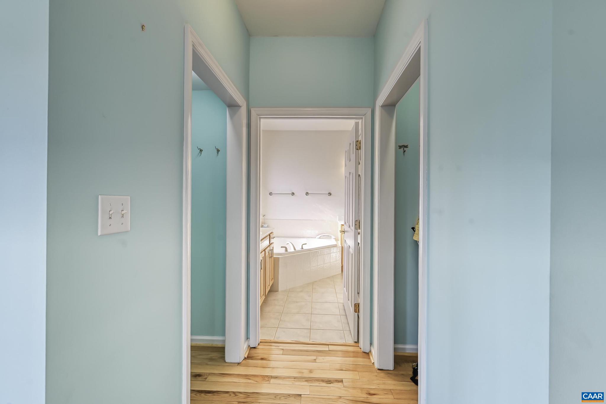 LAKE MONTICELLO - Residential