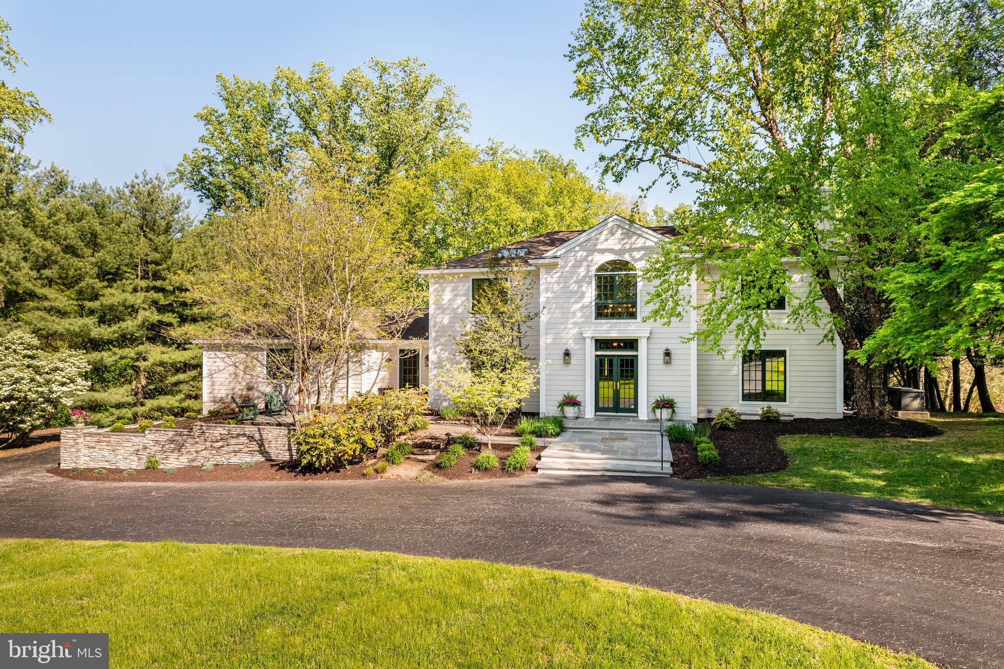 471 BISHOP HOLLOW ROAD