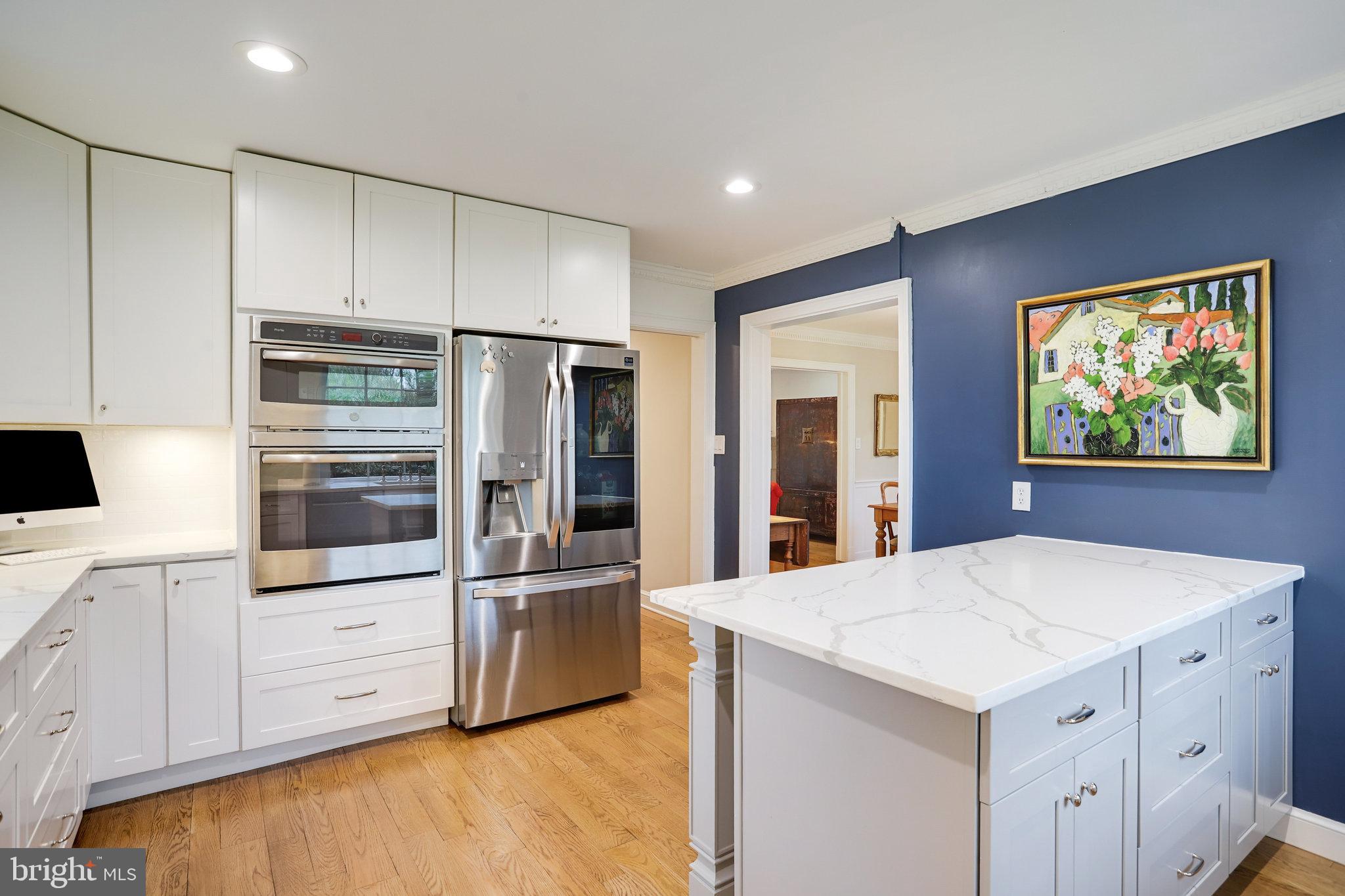 KENWOOD PARK - Residential