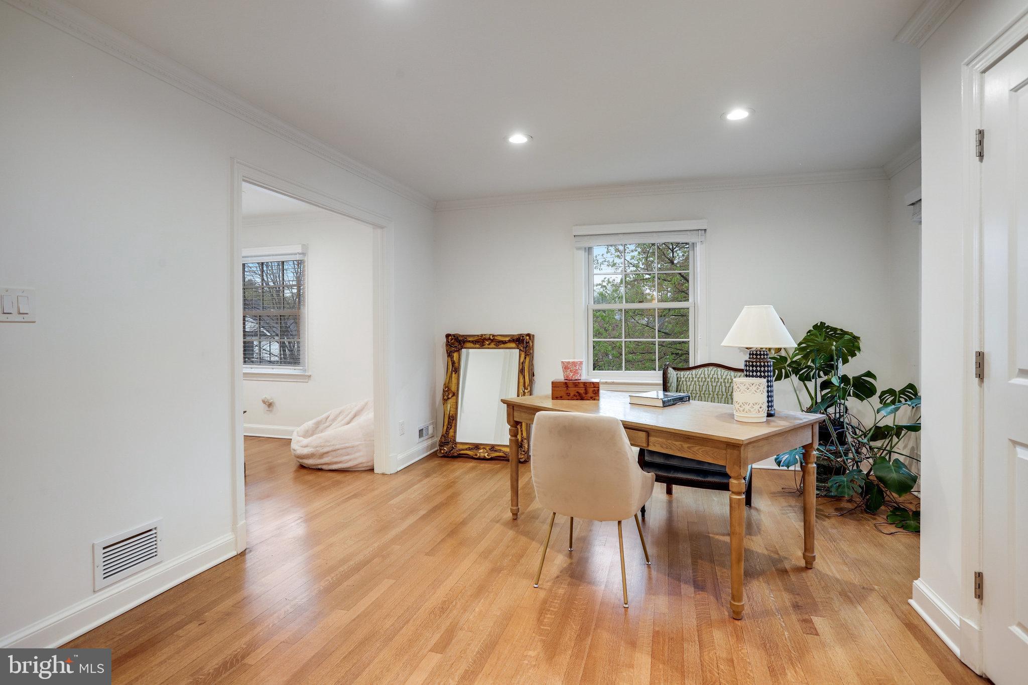 KENWOOD PARK - Residential