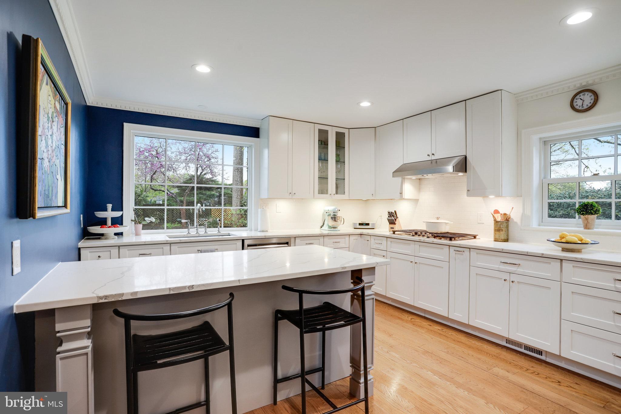 KENWOOD PARK - Residential