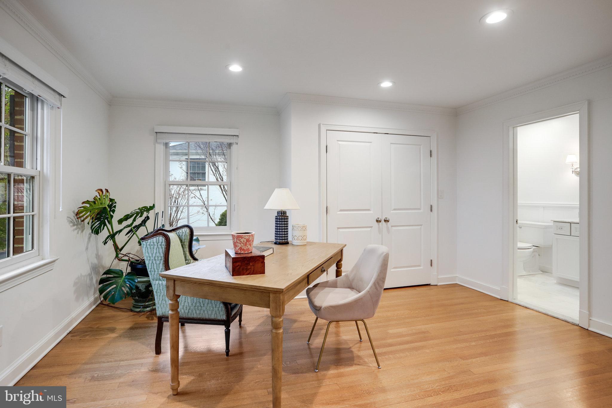 KENWOOD PARK - Residential