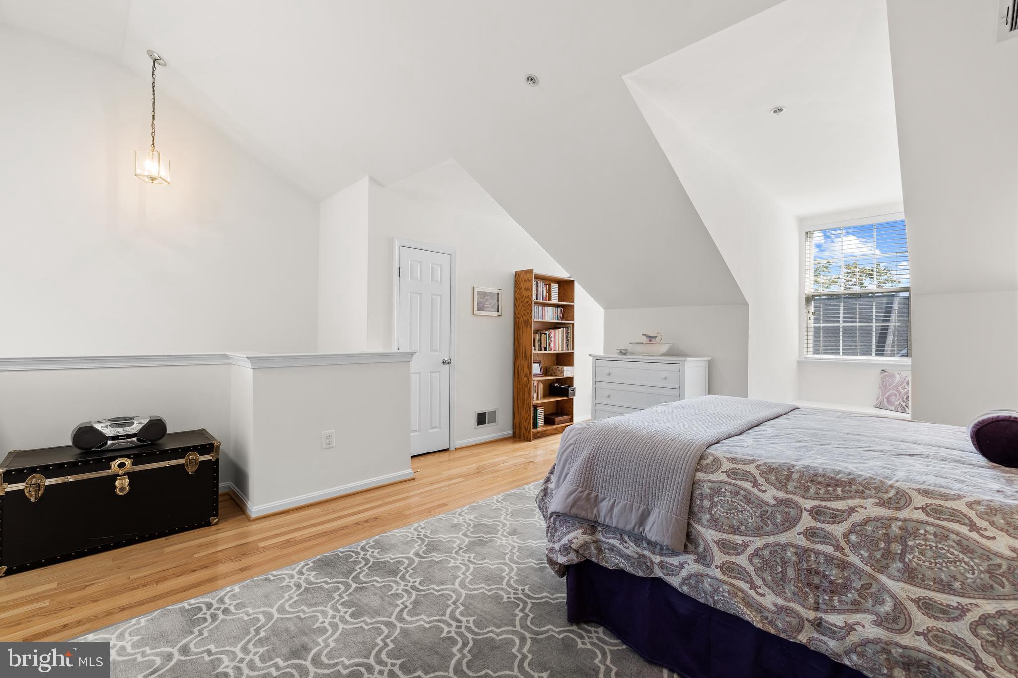 CAMERON STATION - Residential