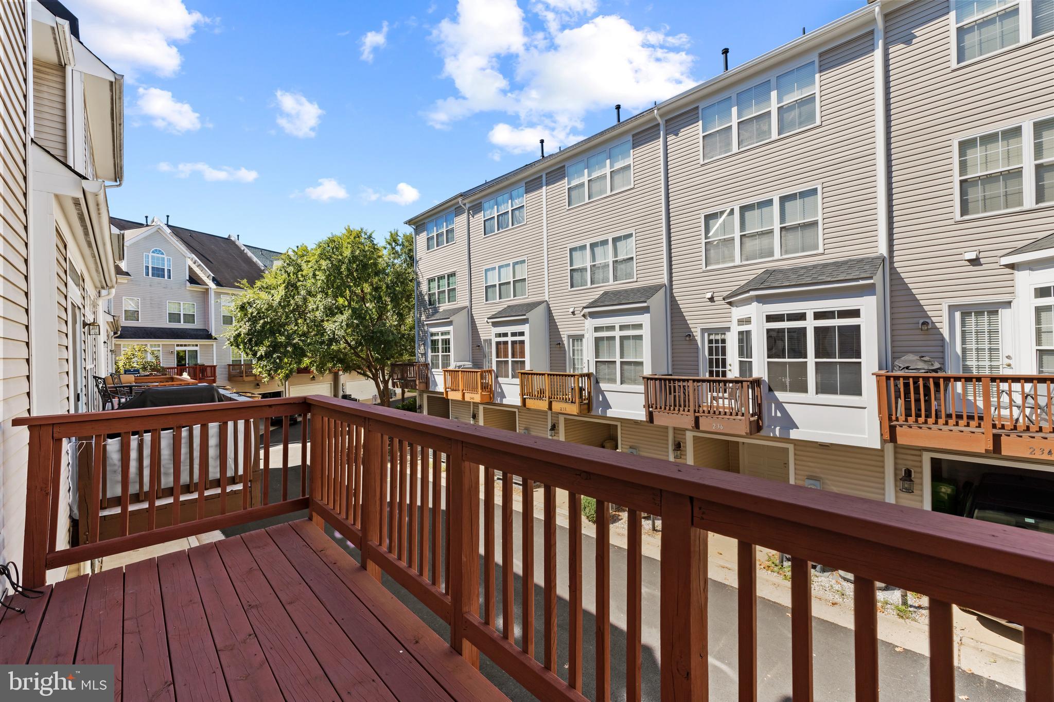 CAMERON STATION - Residential