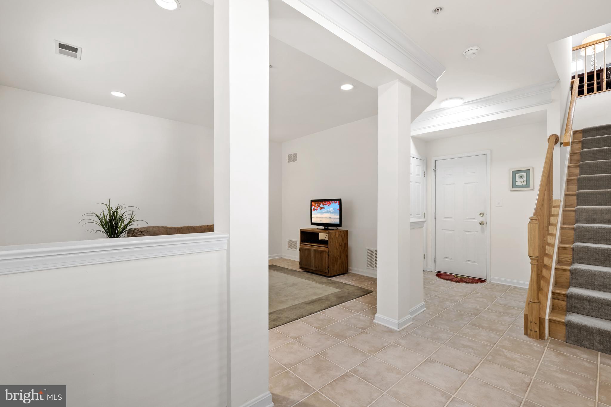 CAMERON STATION - Residential