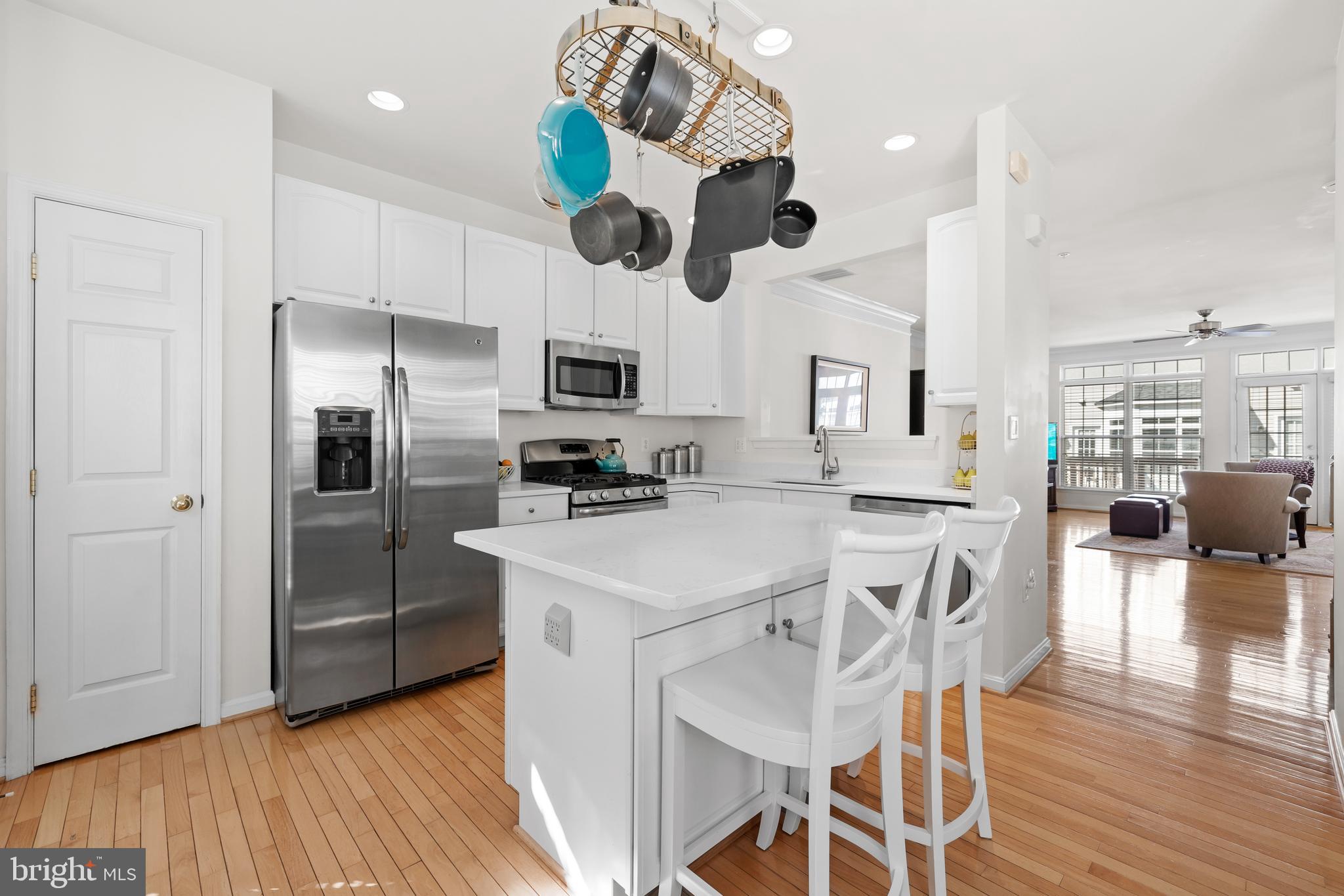 CAMERON STATION - Residential