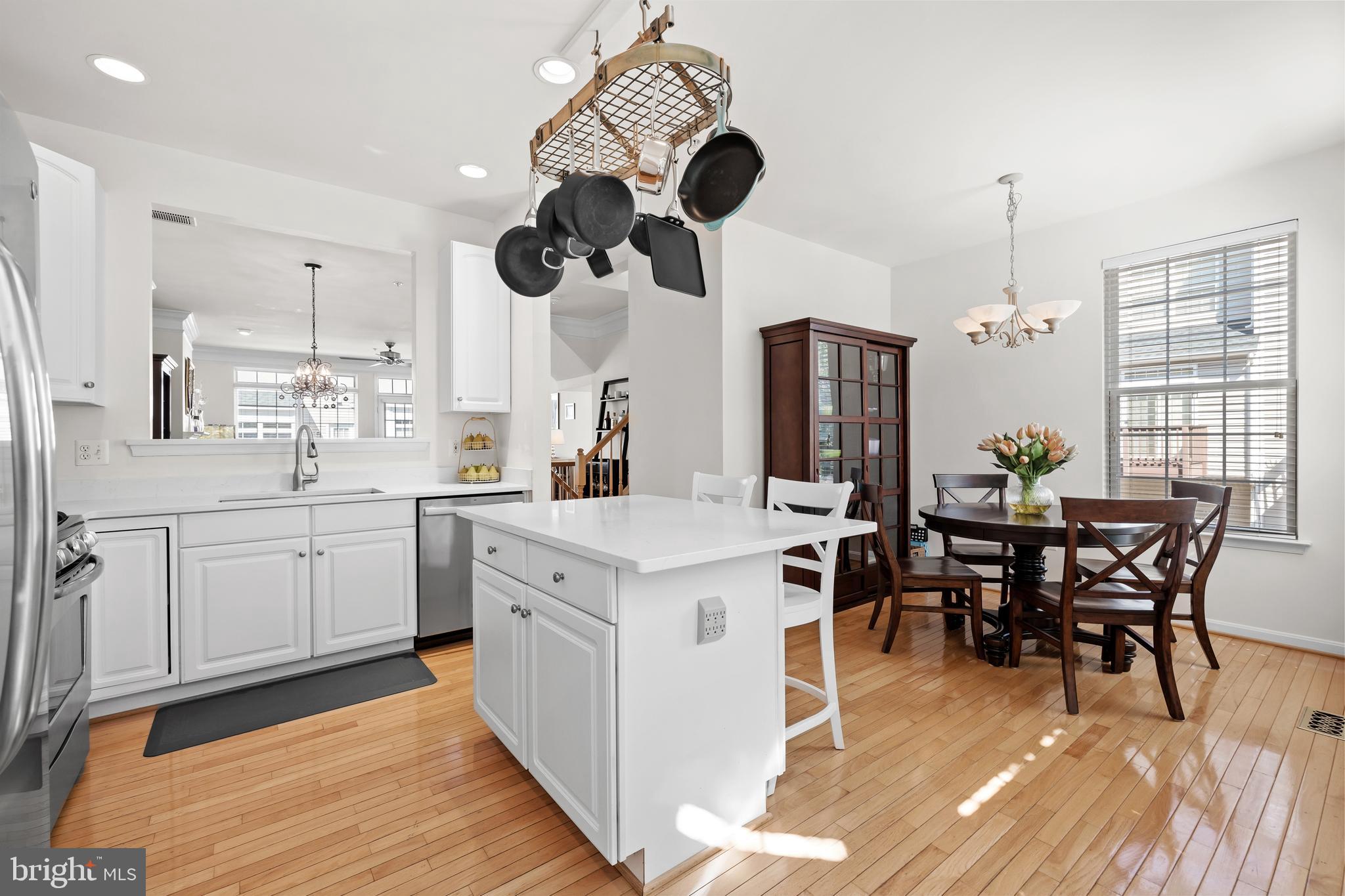 CAMERON STATION - Residential