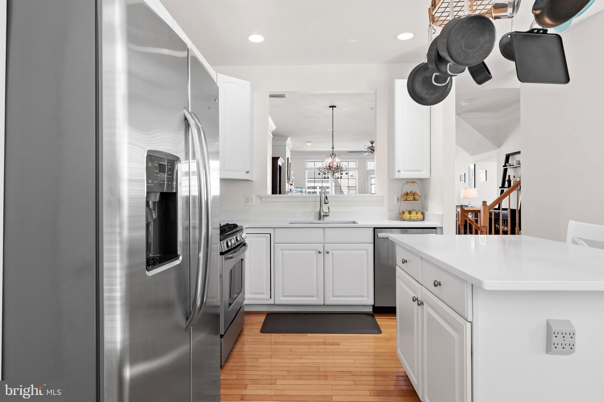 CAMERON STATION - Residential