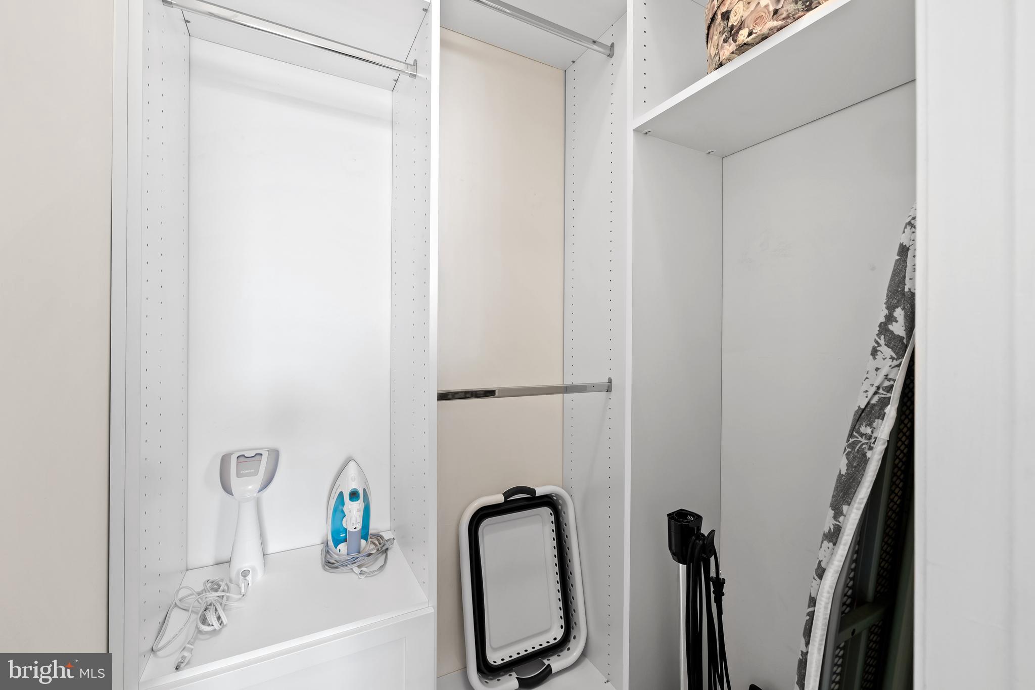 CAMERON STATION - Residential