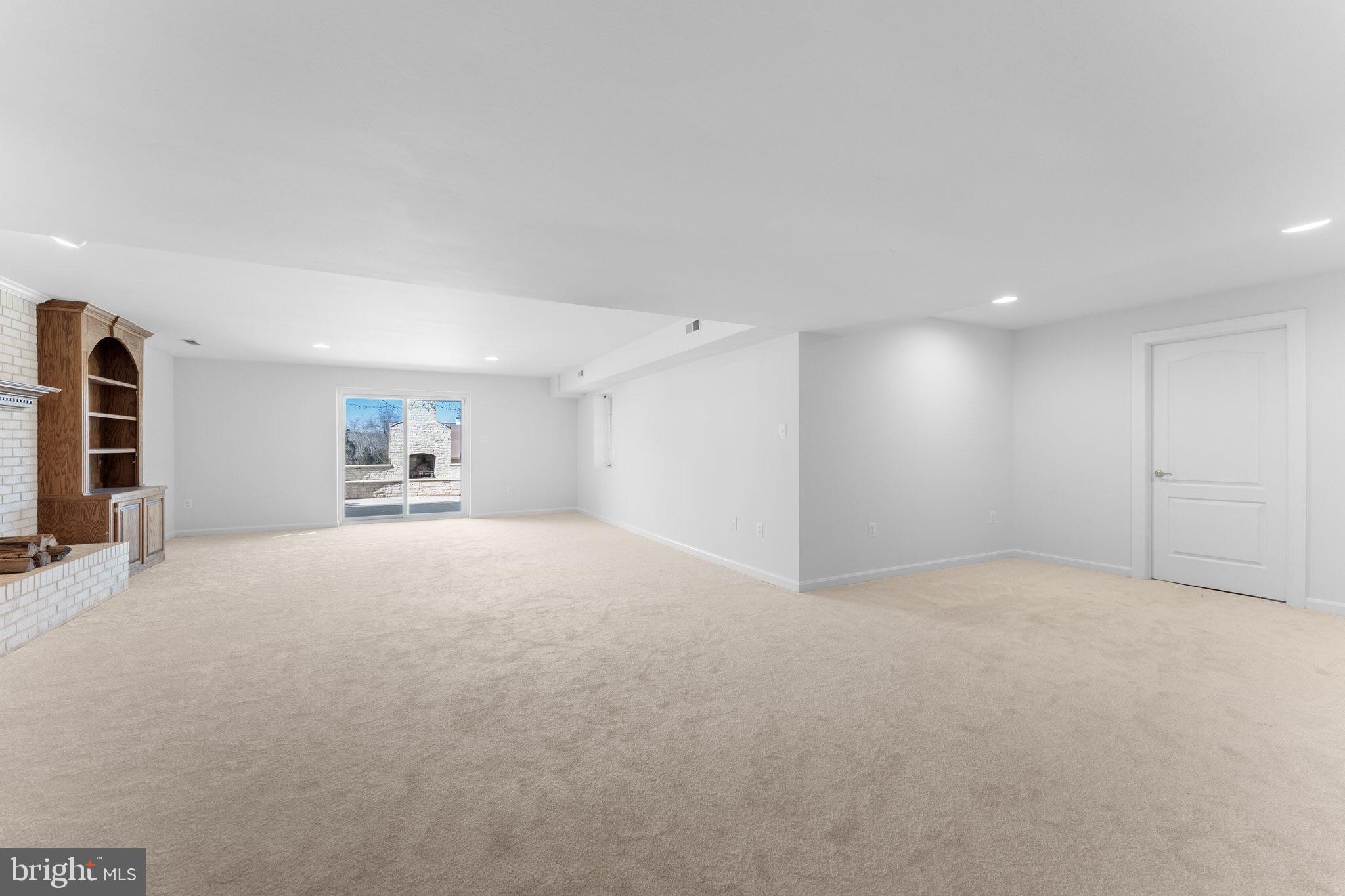 SADDLE RIDGE FARMS - Residential