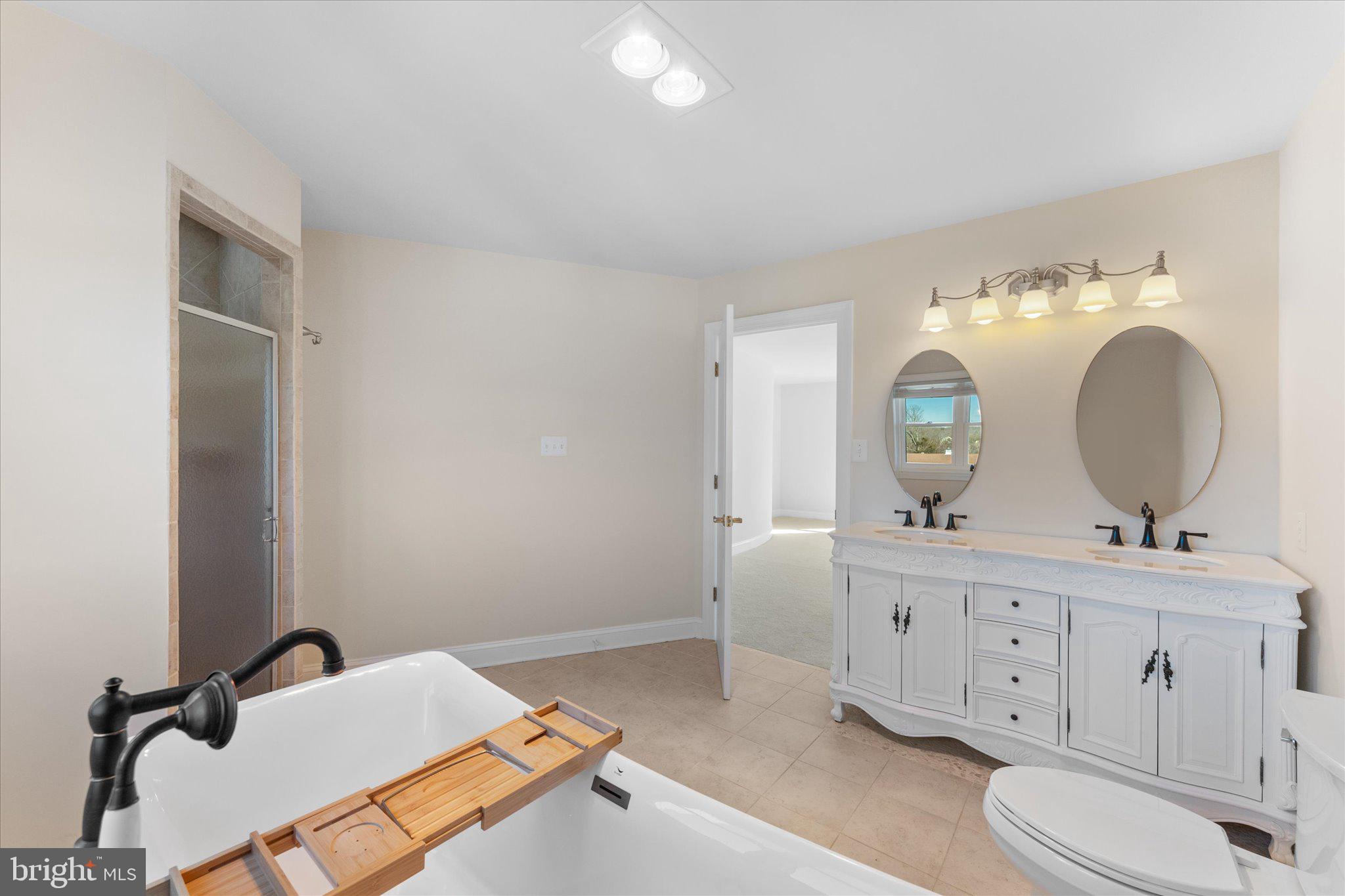 SADDLE RIDGE FARMS - Residential