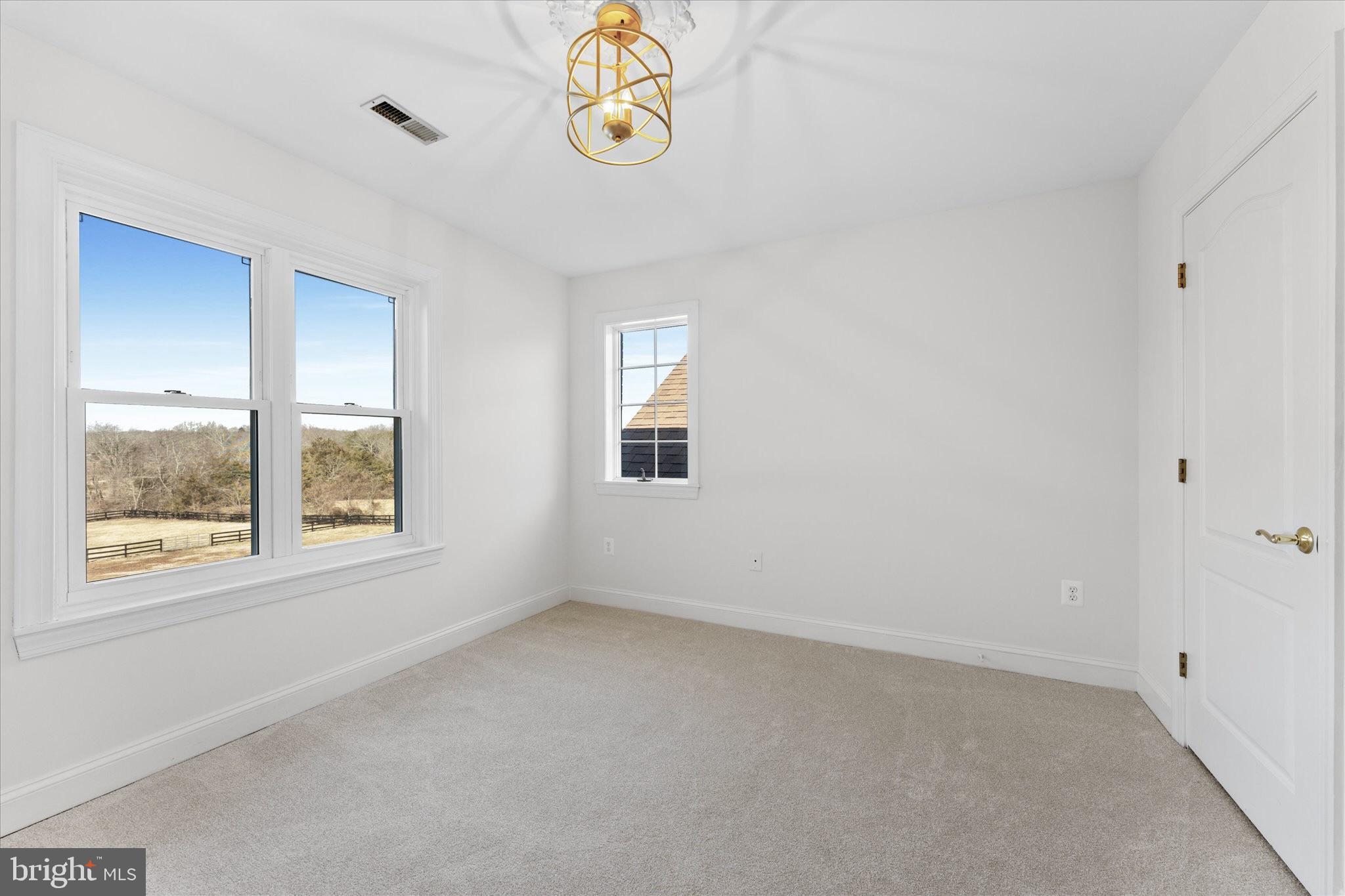 SADDLE RIDGE FARMS - Residential