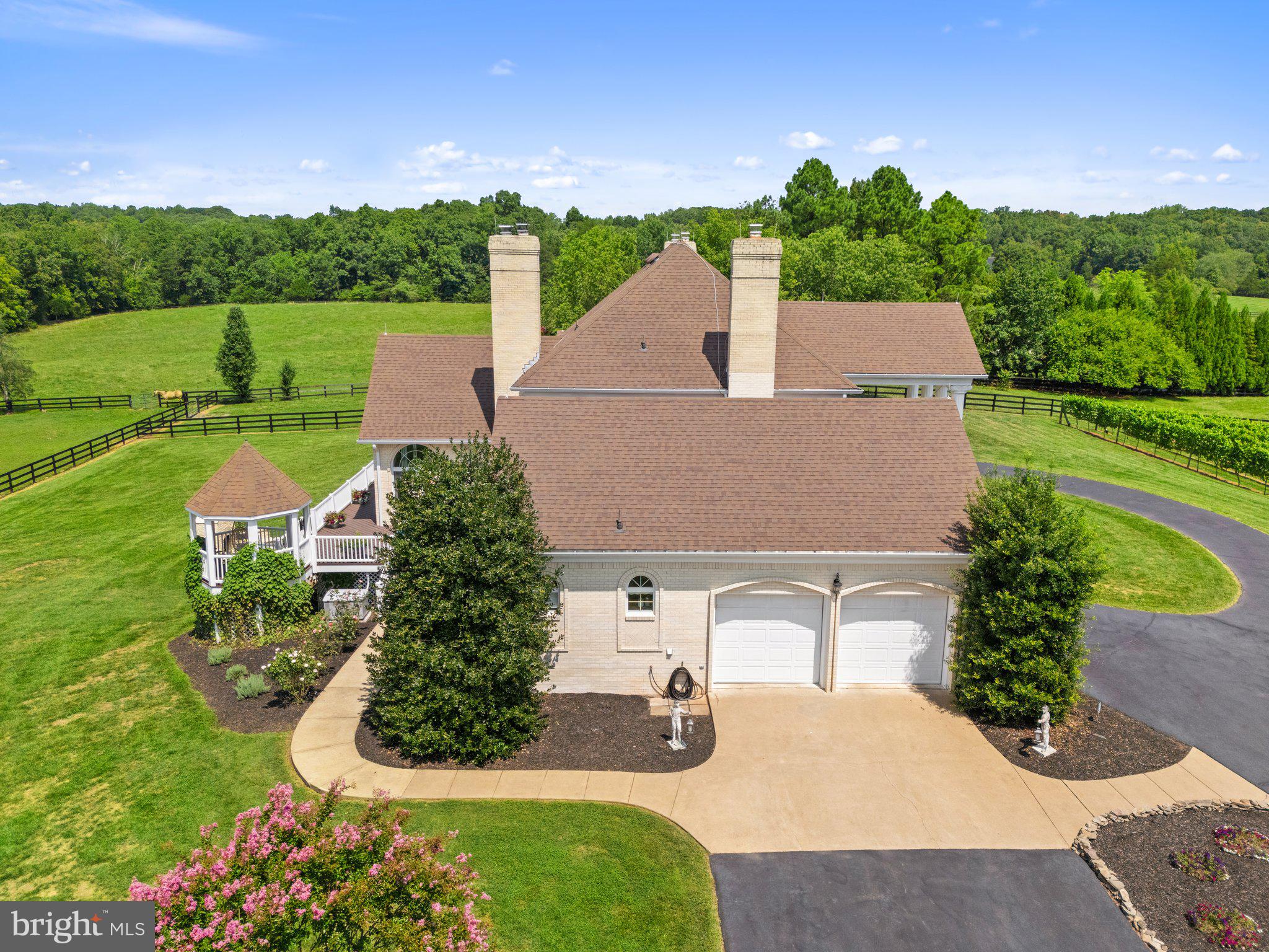 SADDLE RIDGE FARMS - Residential