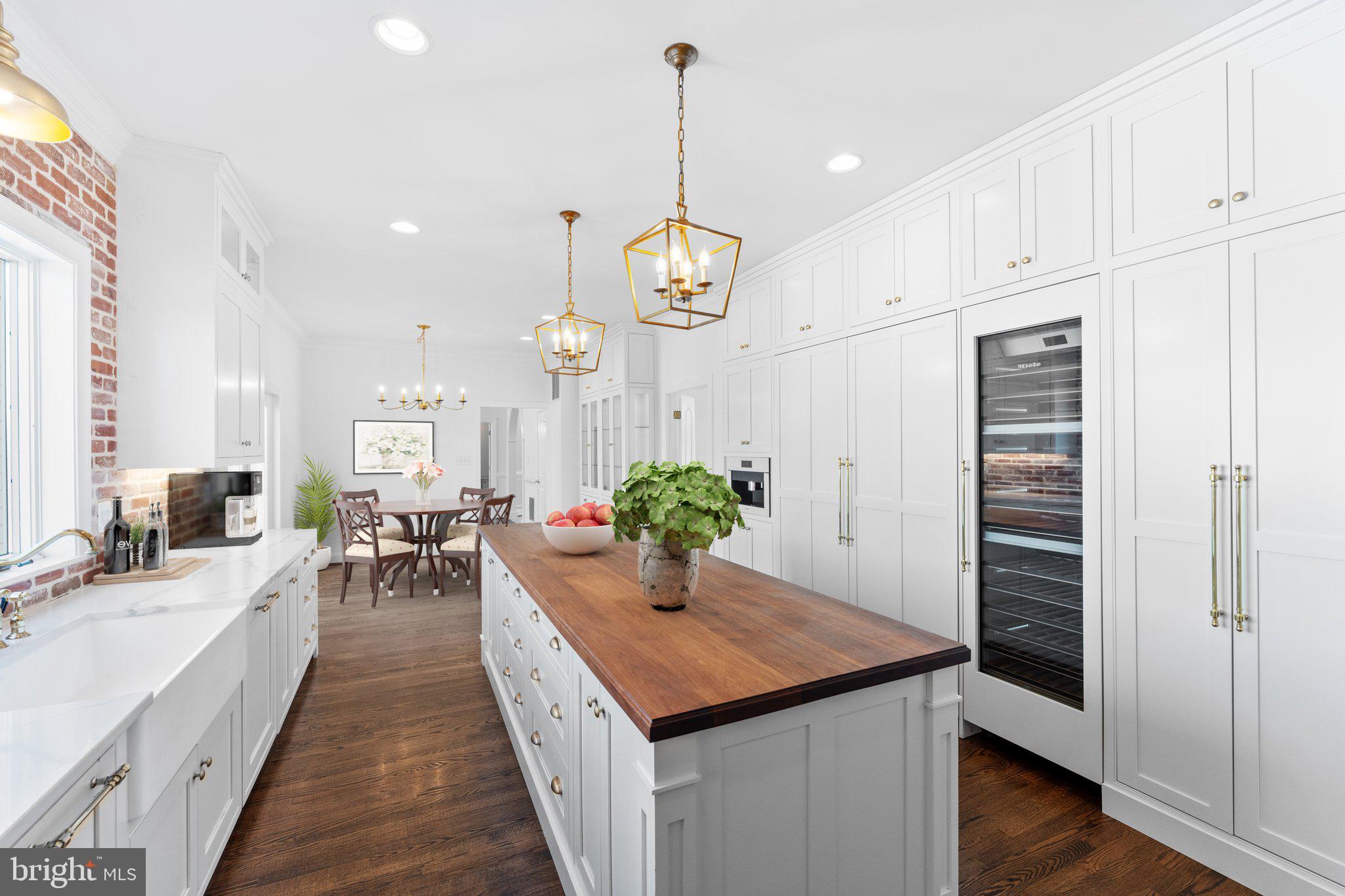 SADDLE RIDGE FARMS - Residential