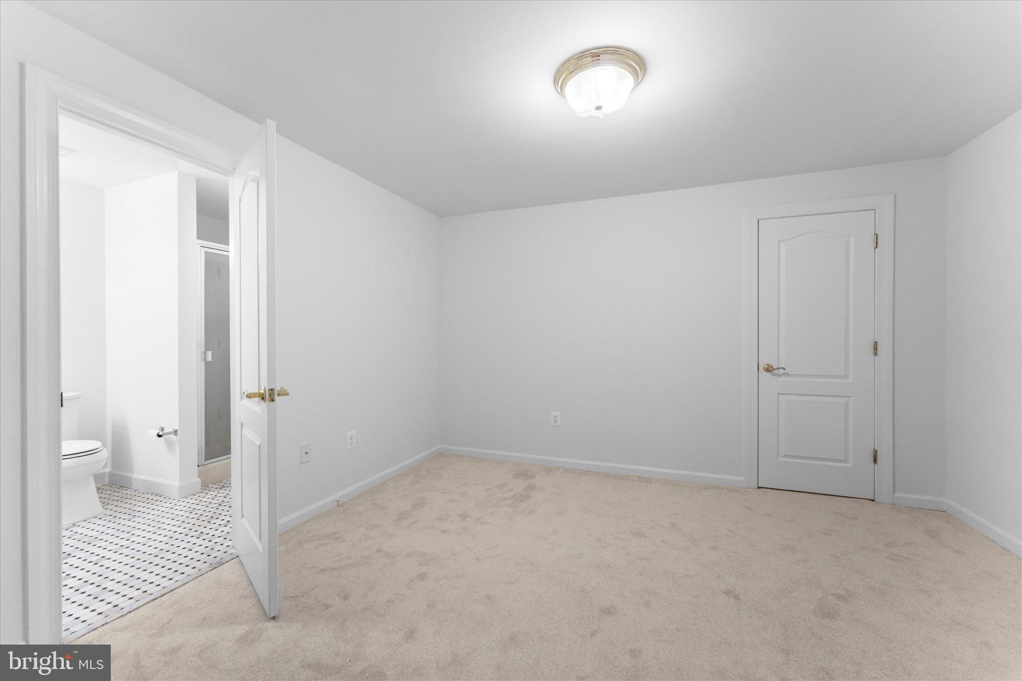 SADDLE RIDGE FARMS - Residential