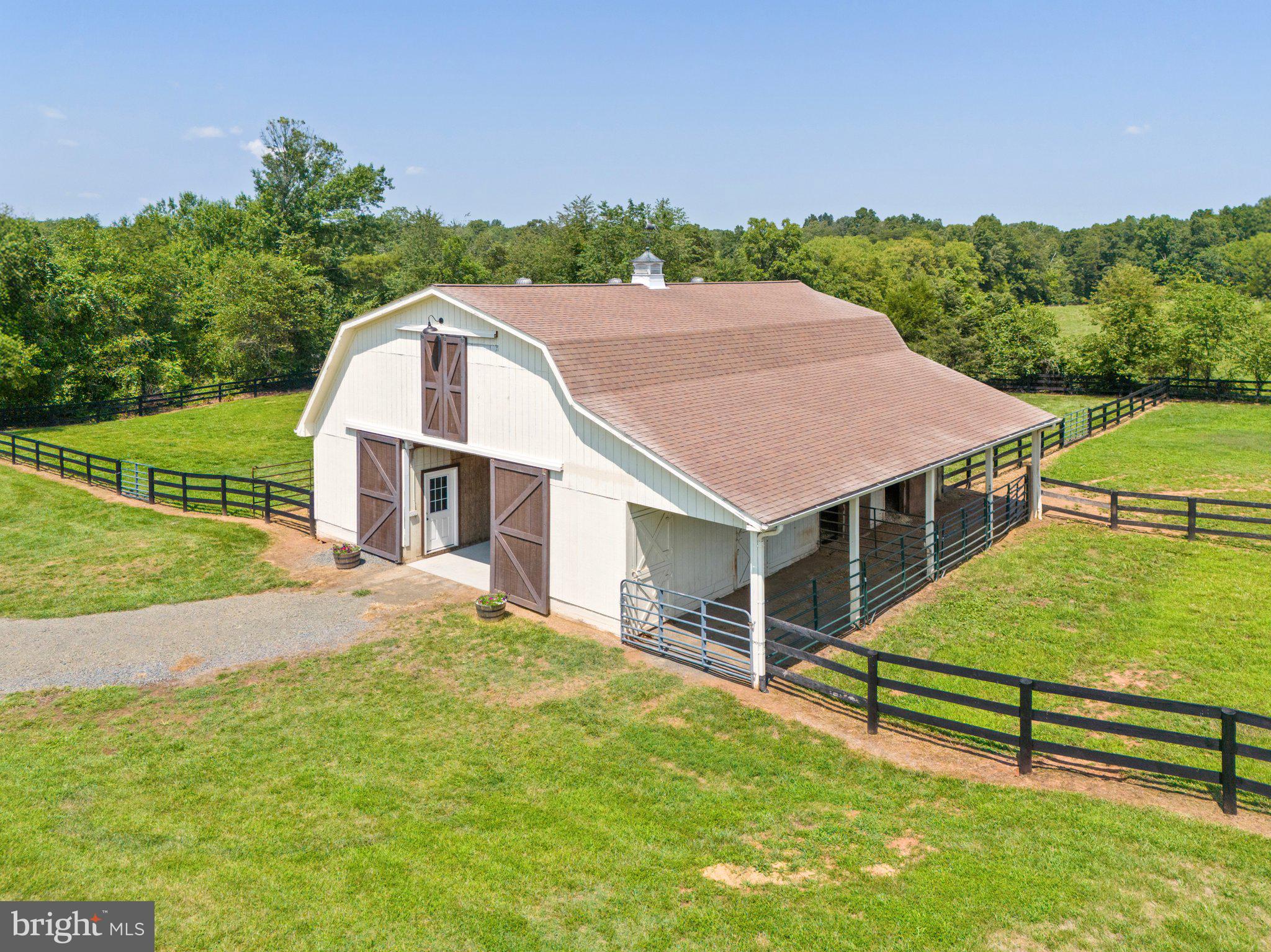 SADDLE RIDGE FARMS - Residential