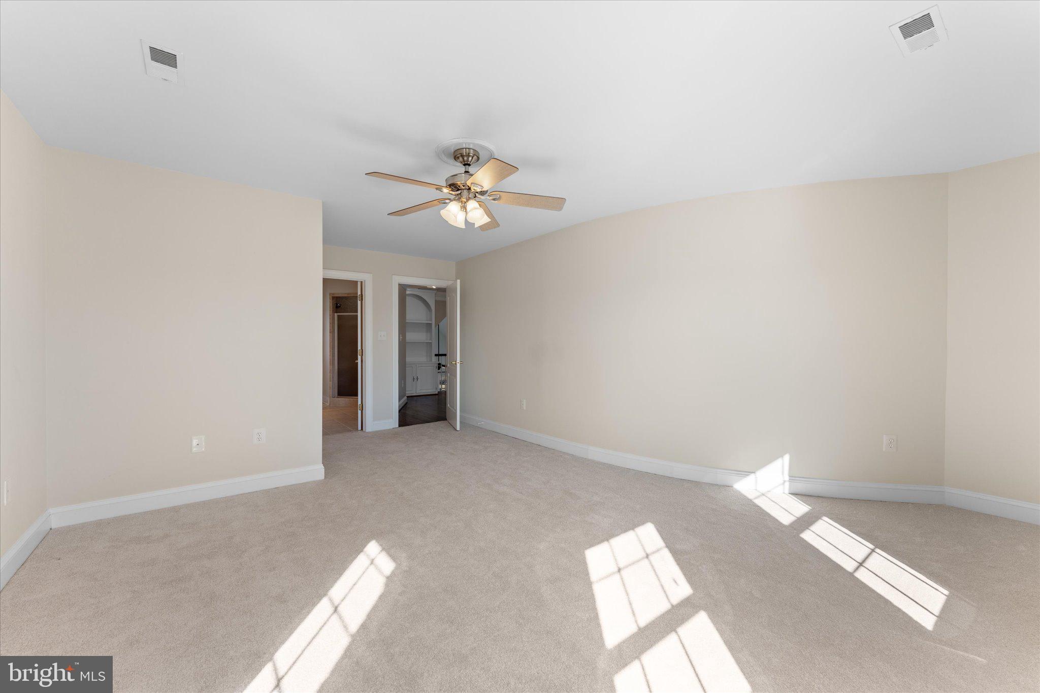 SADDLE RIDGE FARMS - Residential