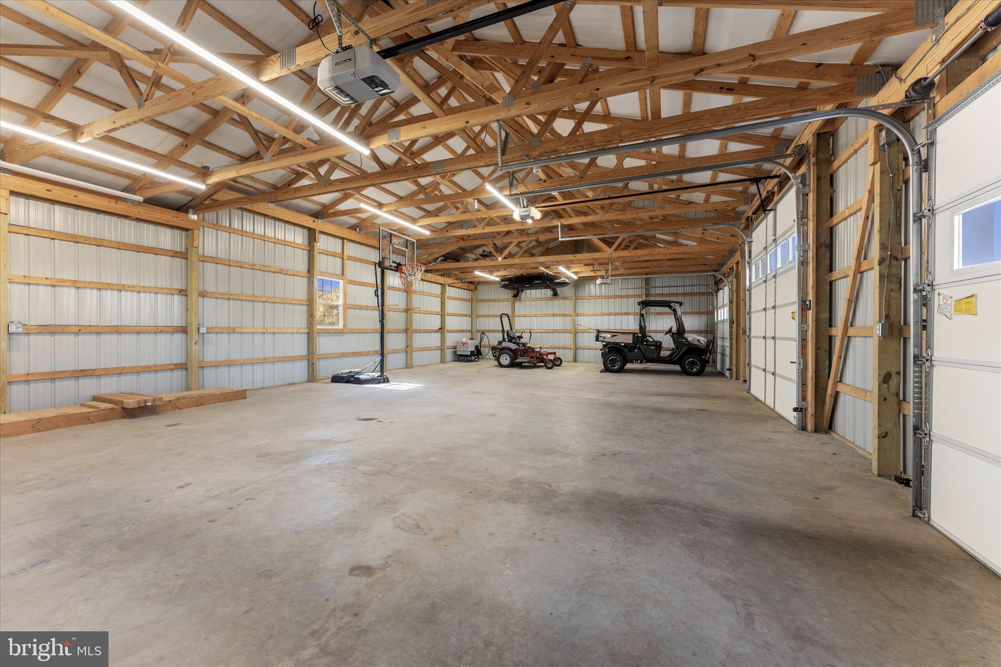 SADDLE RIDGE FARMS - Residential