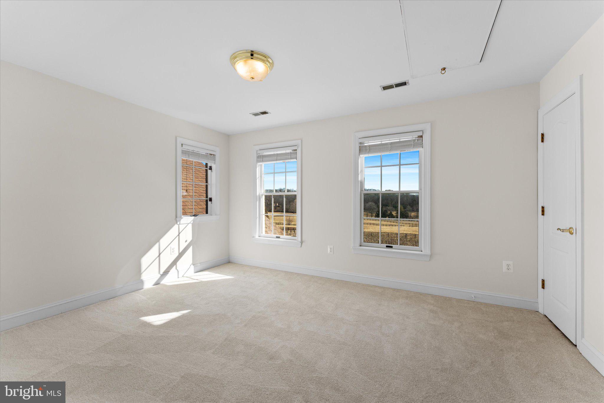 SADDLE RIDGE FARMS - Residential