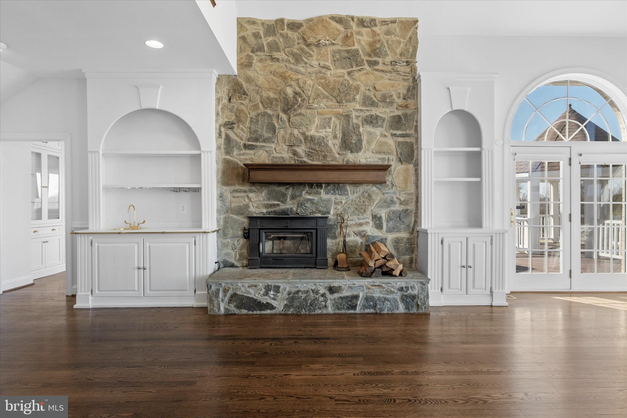 SADDLE RIDGE FARMS - Residential