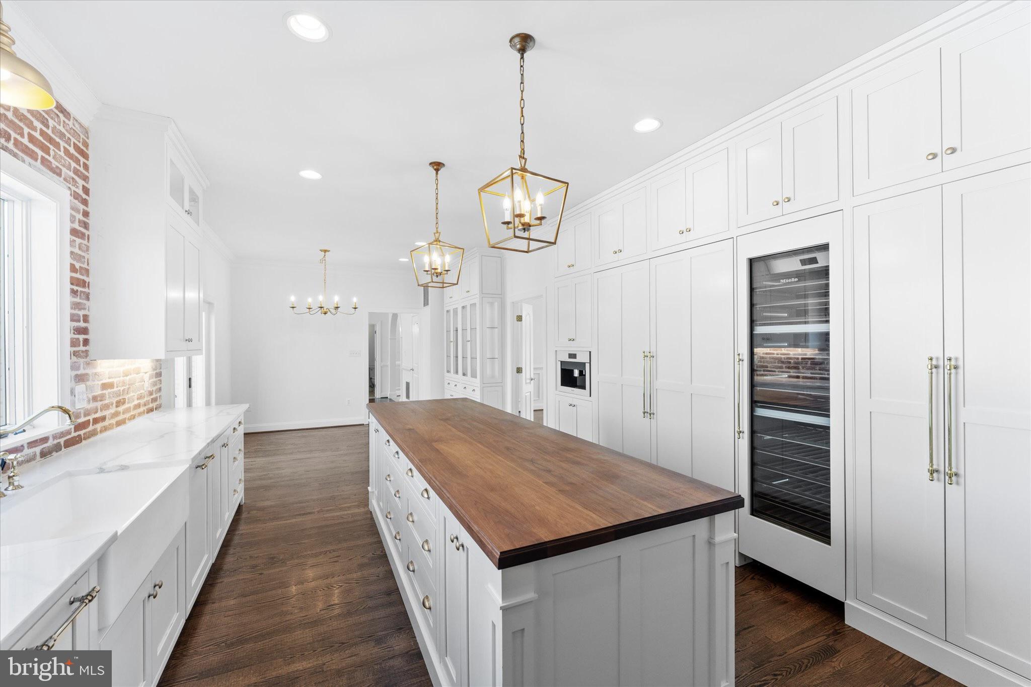 SADDLE RIDGE FARMS - Residential