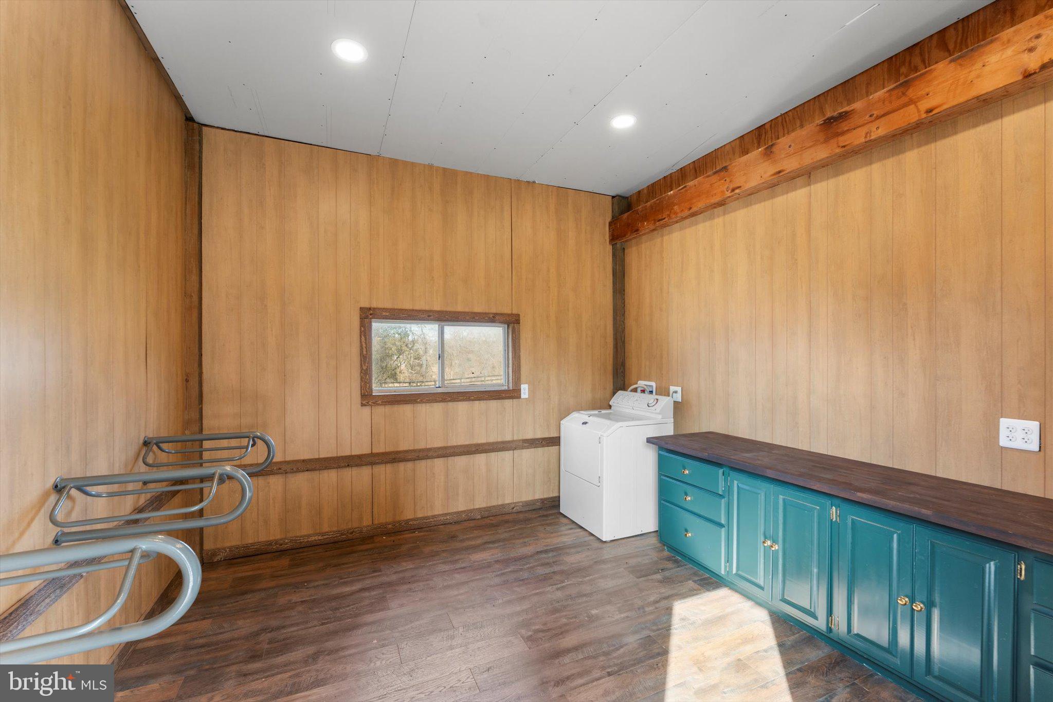 SADDLE RIDGE FARMS - Residential