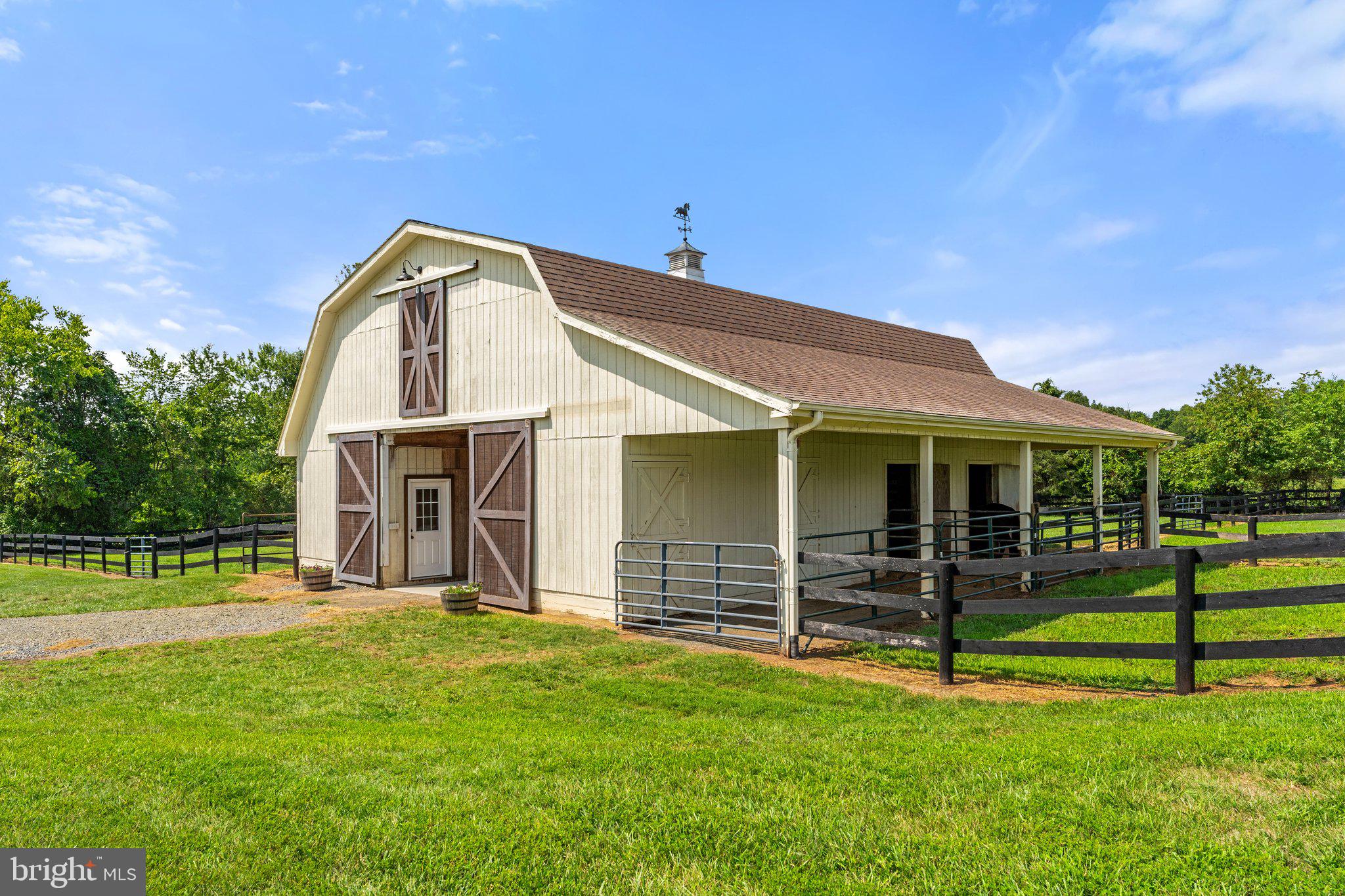 SADDLE RIDGE FARMS - Residential
