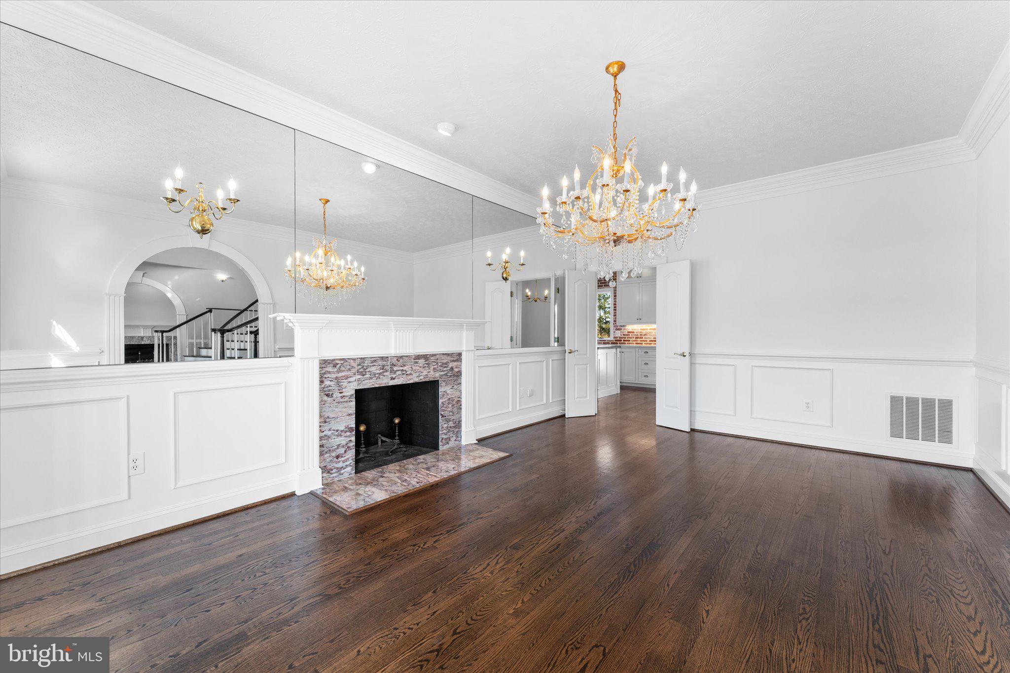 SADDLE RIDGE FARMS - Residential