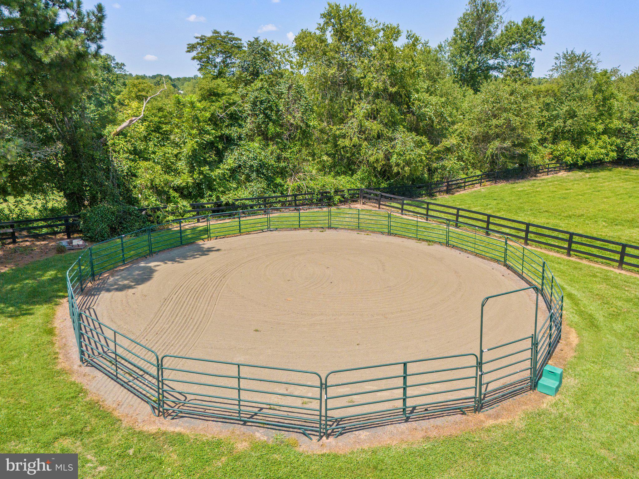 SADDLE RIDGE FARMS - Residential