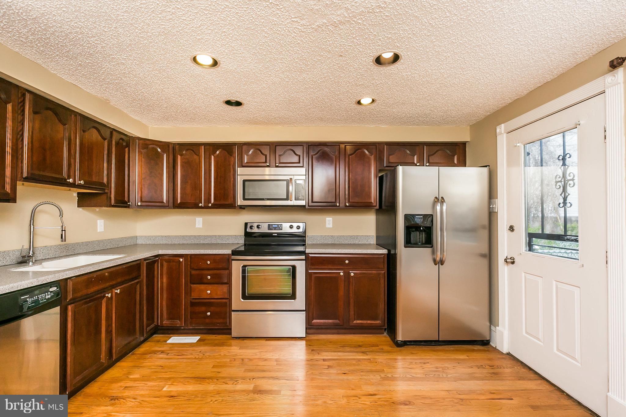 WASHINGTON VILLAGE - Residential