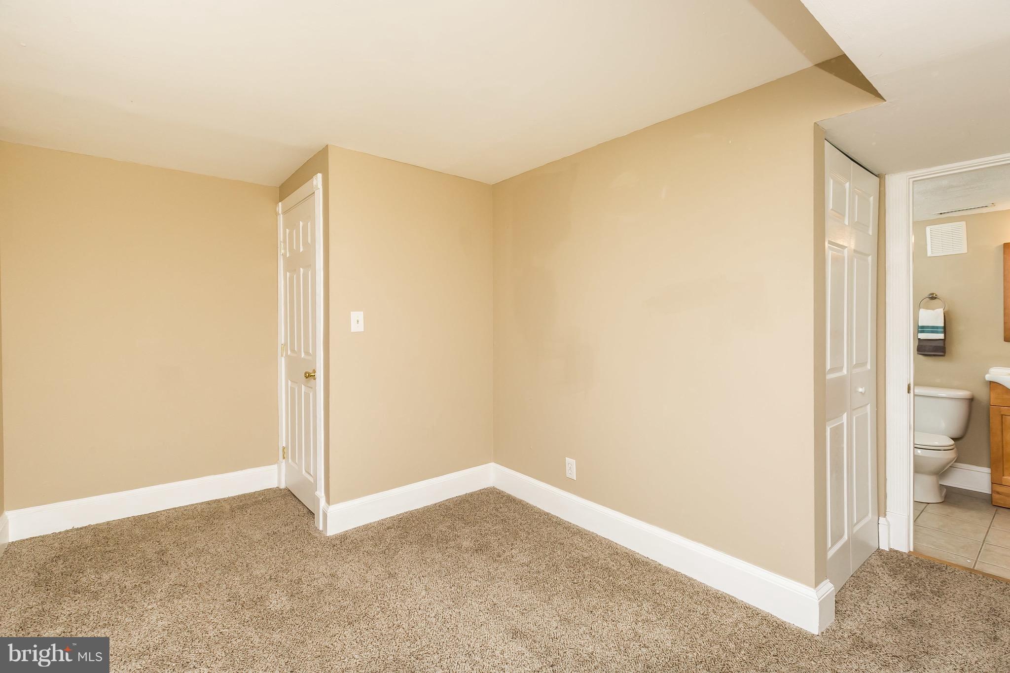 WASHINGTON VILLAGE - Residential