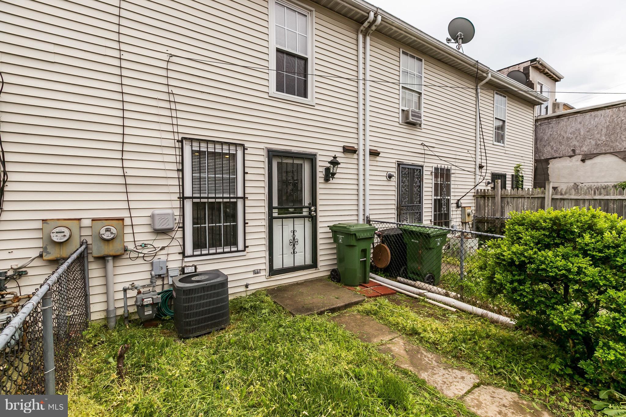 WASHINGTON VILLAGE - Residential