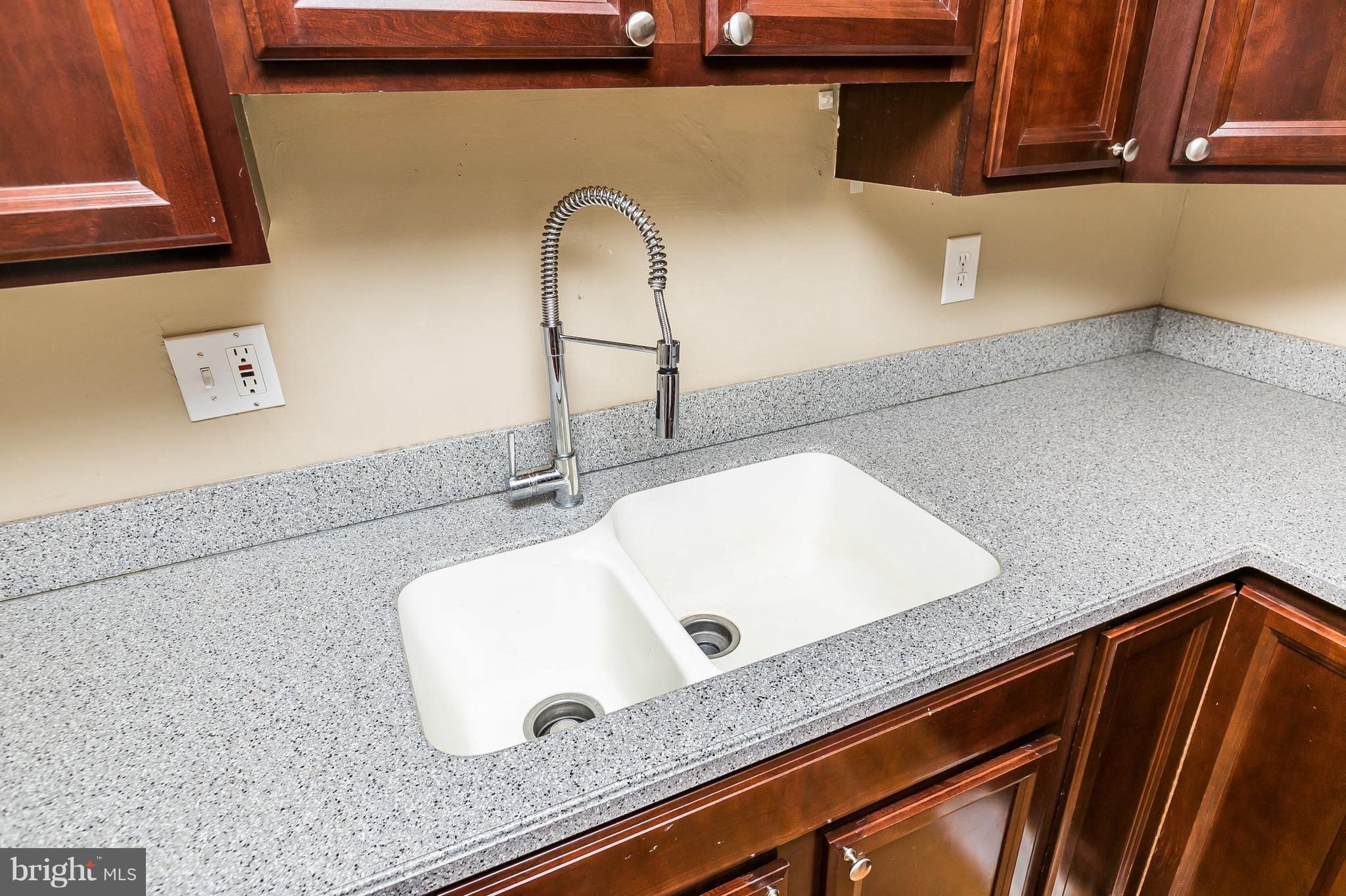 WASHINGTON VILLAGE - Residential