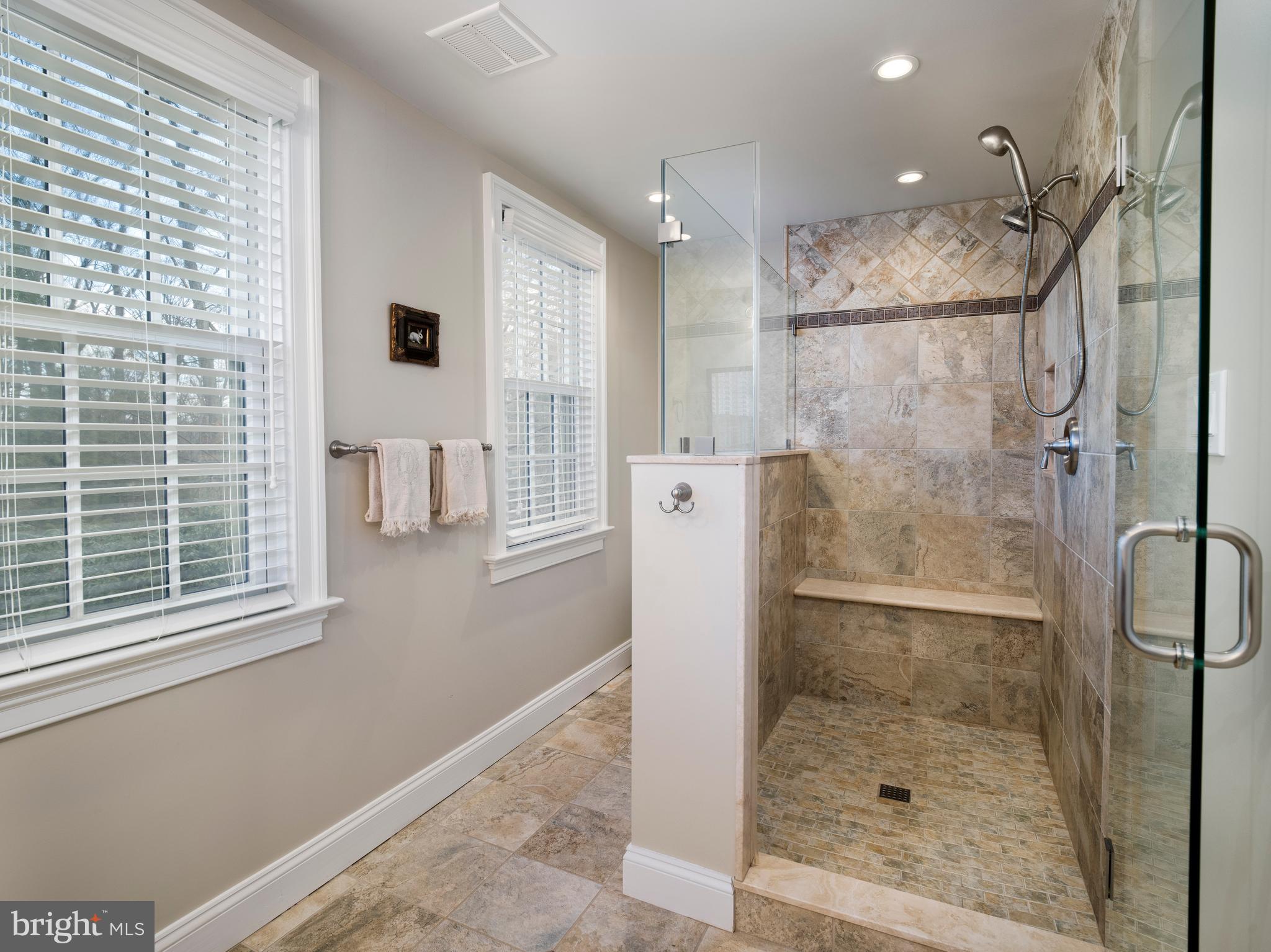 NORTHWOODS - Residential