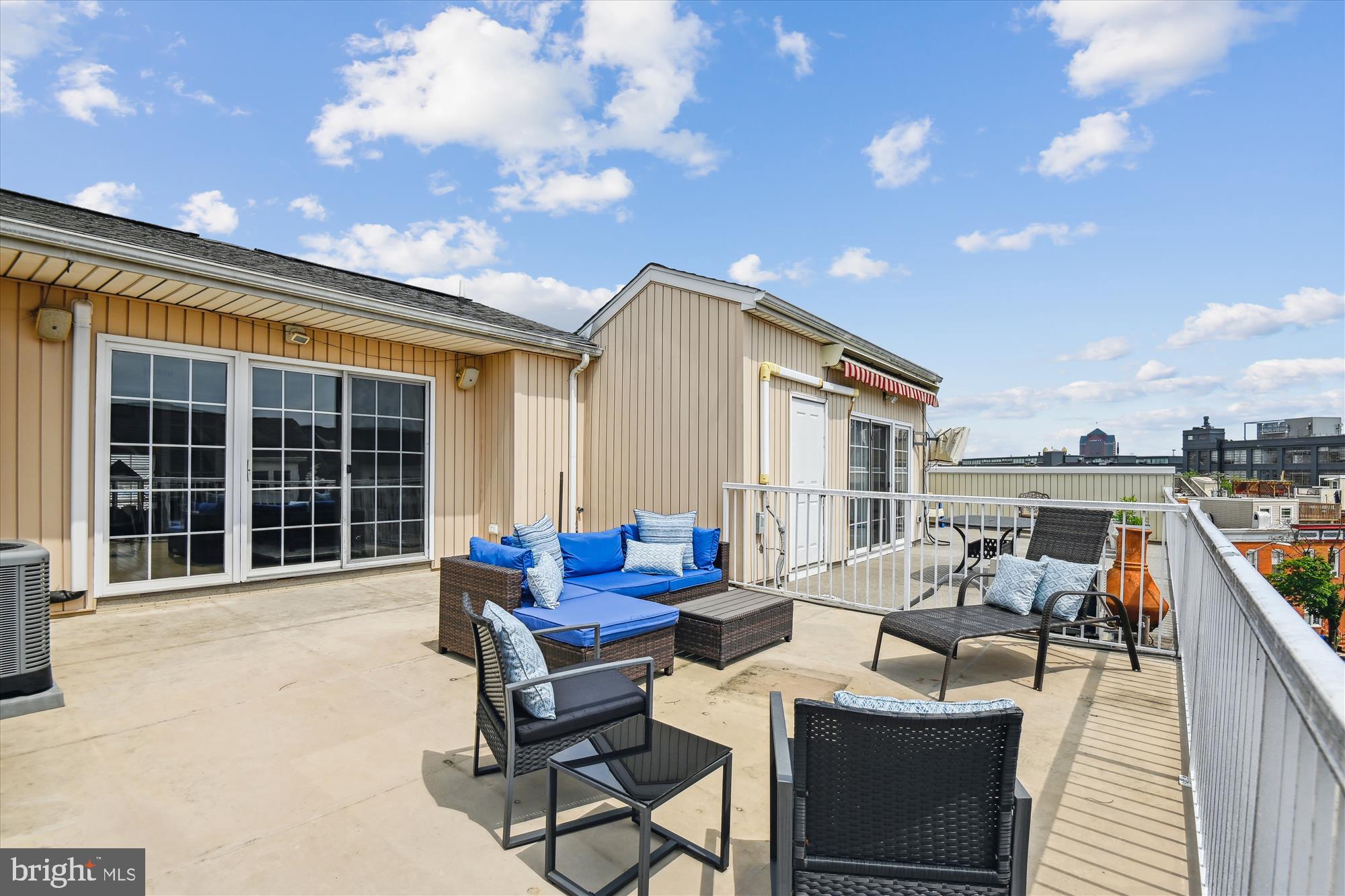 CANTON - Residential