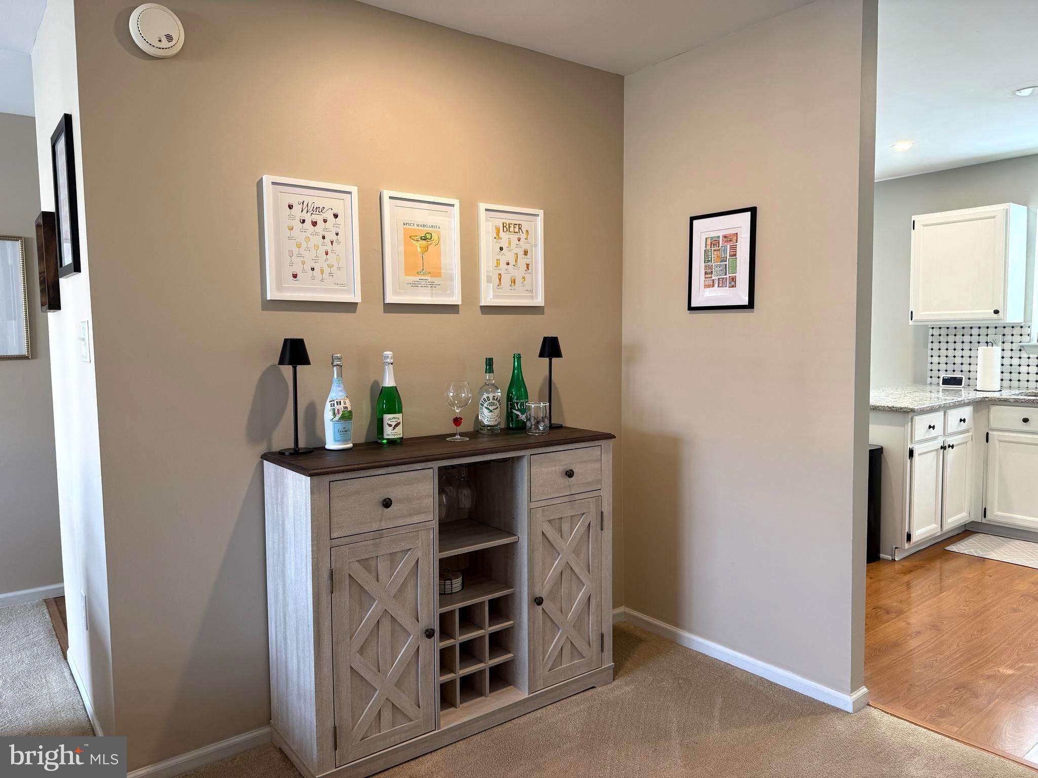 CAMBRIDGE SQ - Residential