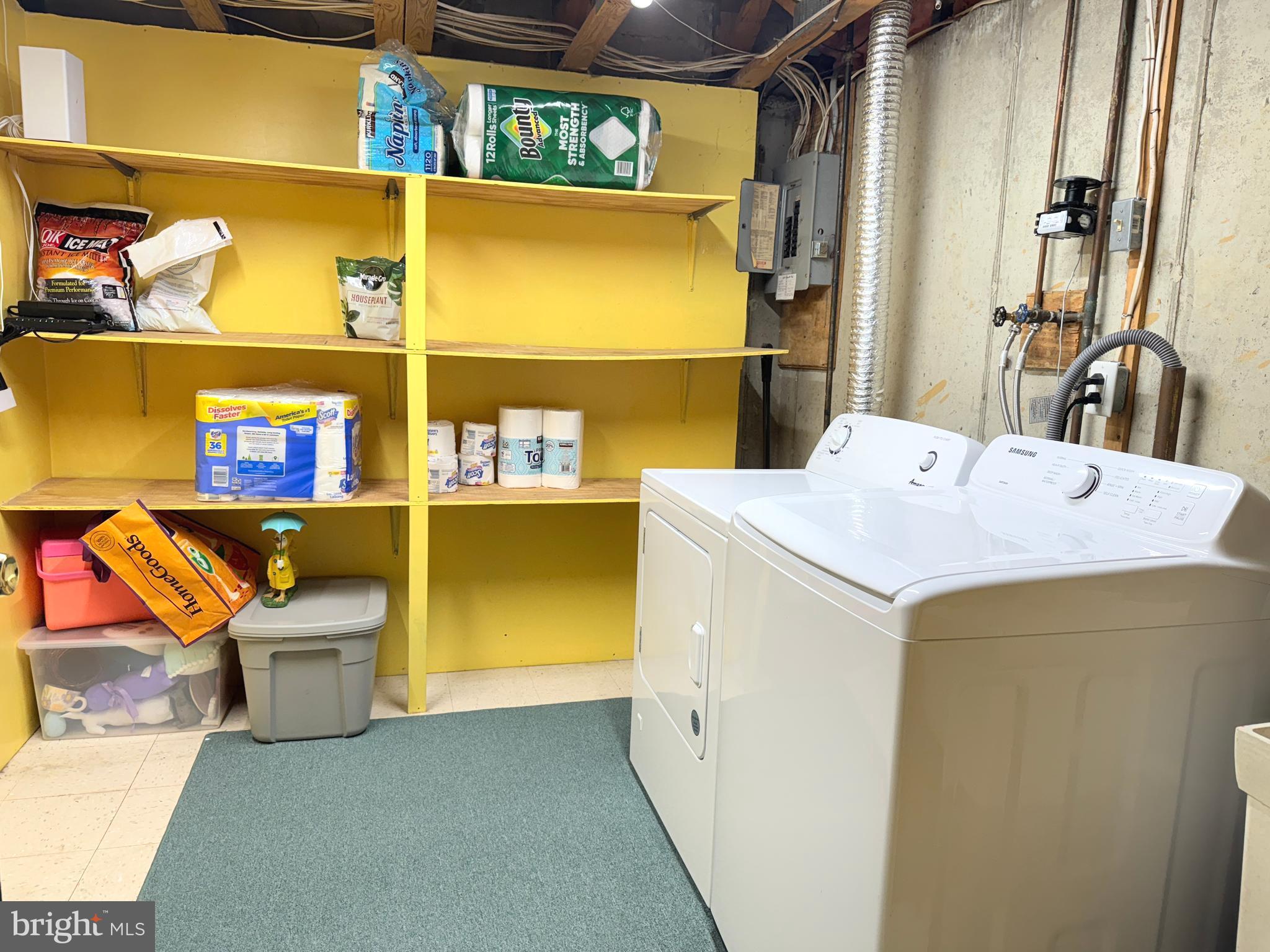 CAMBRIDGE SQ - Residential