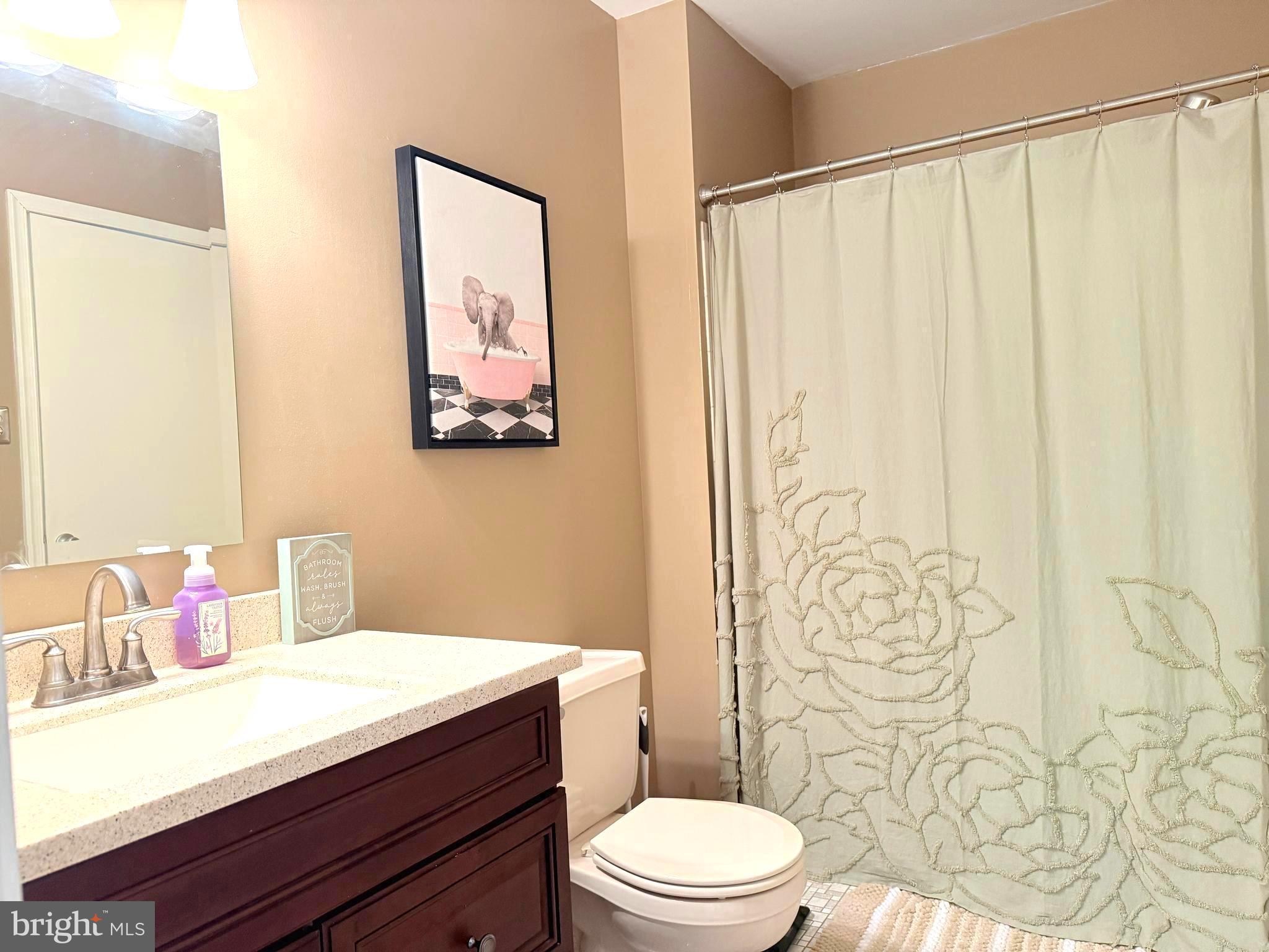 CAMBRIDGE SQ - Residential