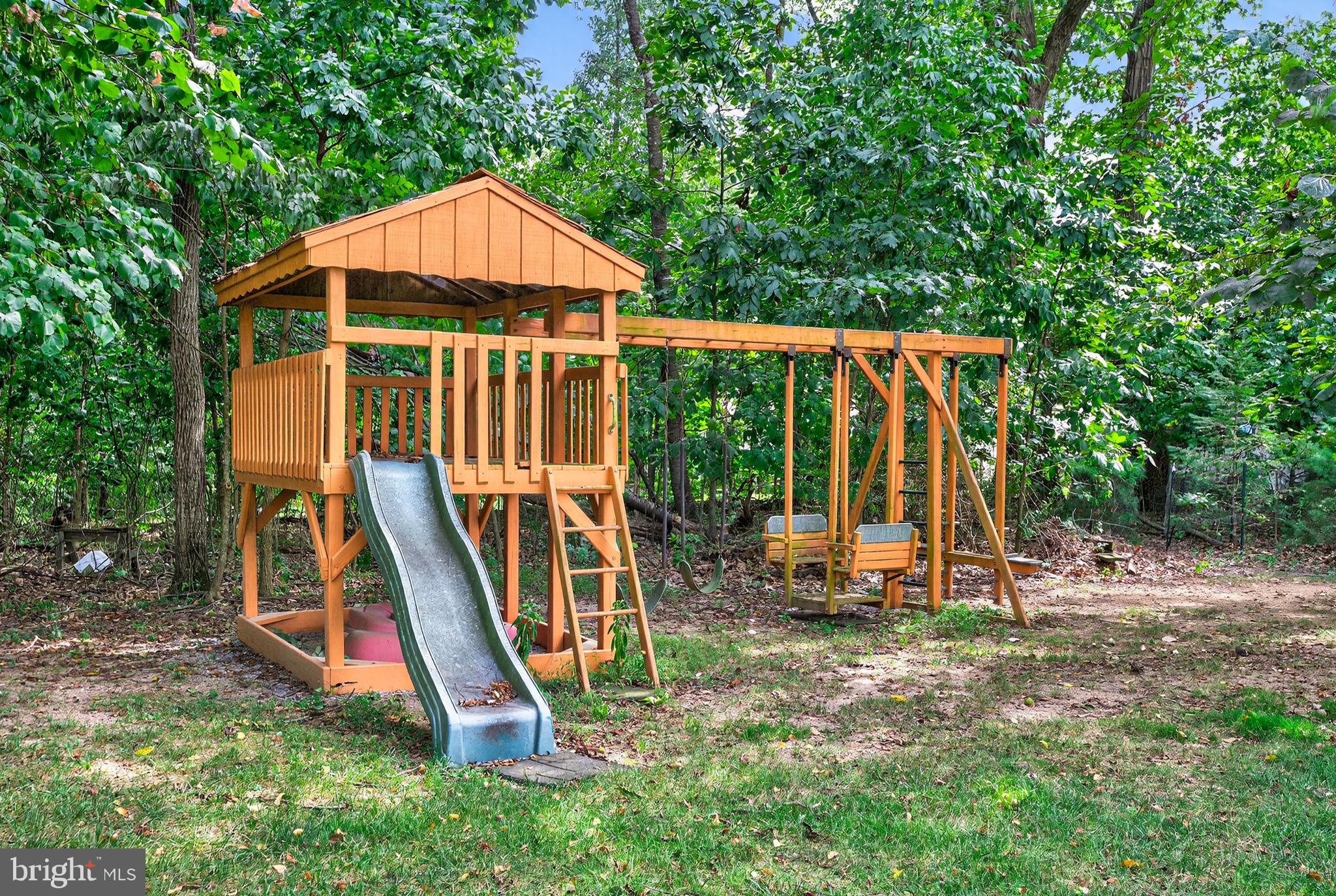 BROOKFIELD - Residential