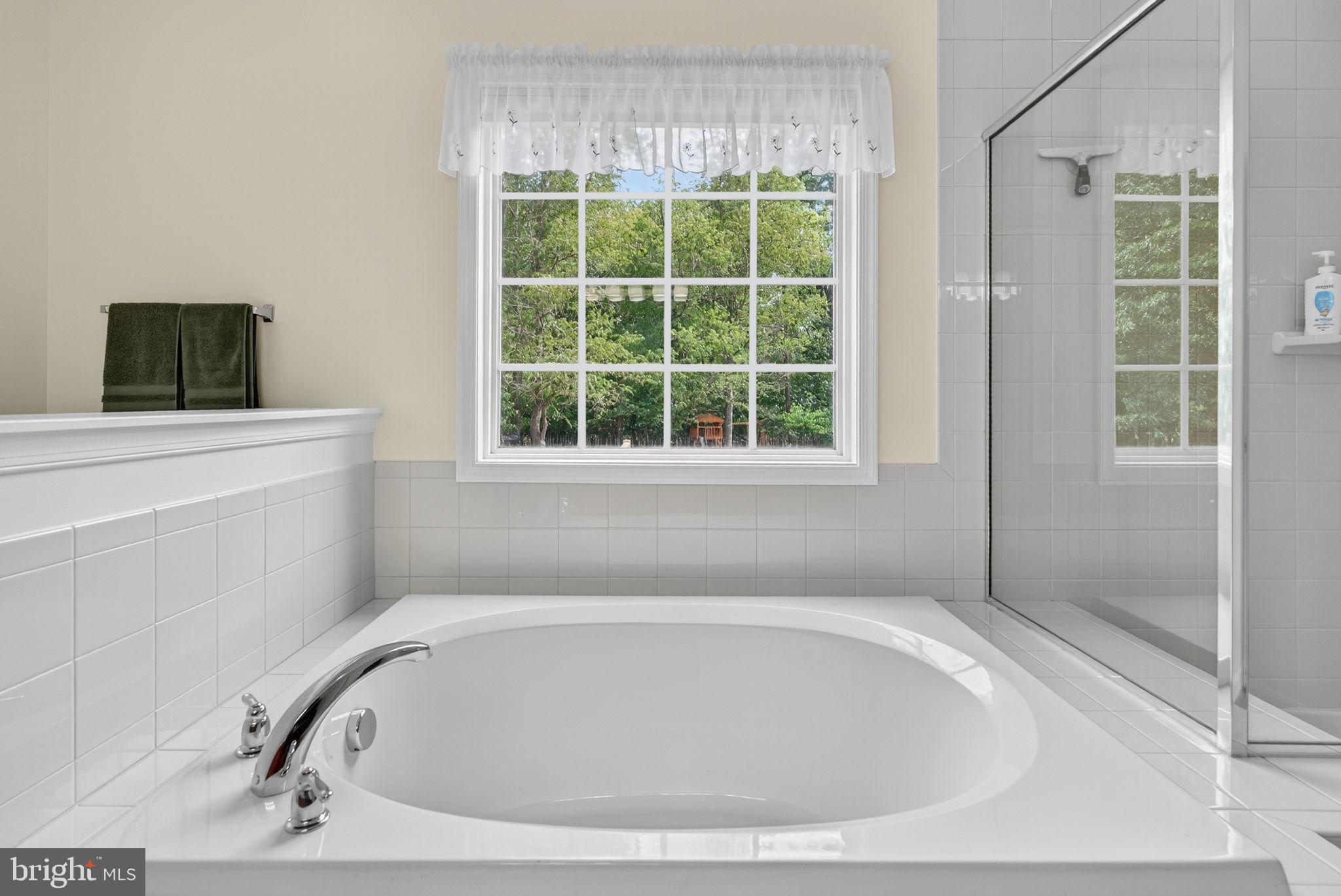 BROOKFIELD - Residential