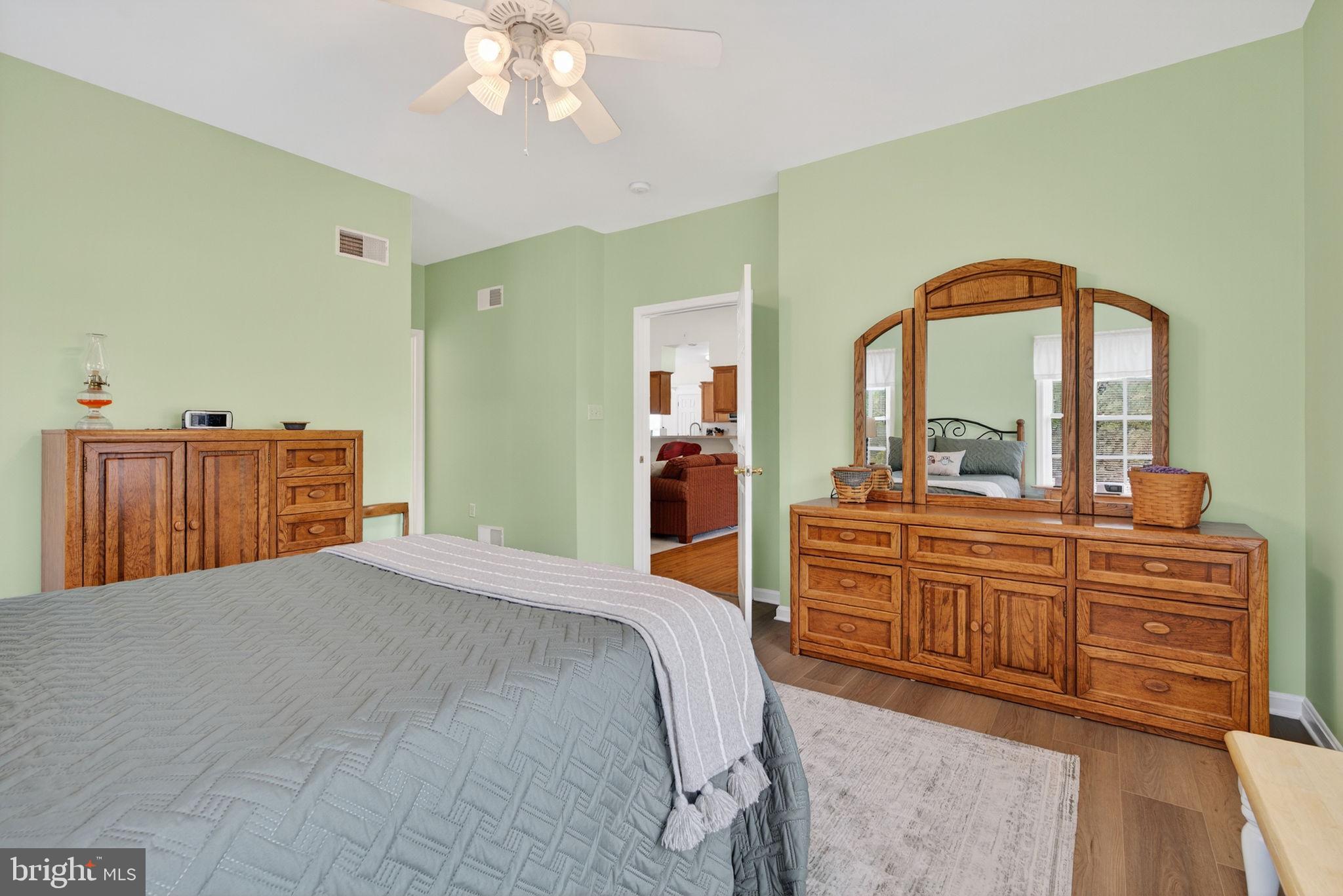 BROOKFIELD - Residential