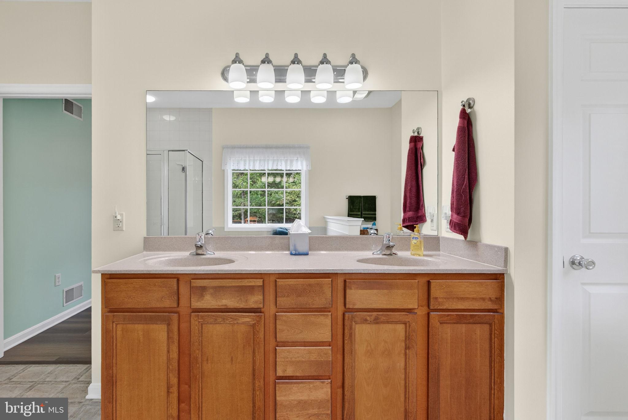 BROOKFIELD - Residential