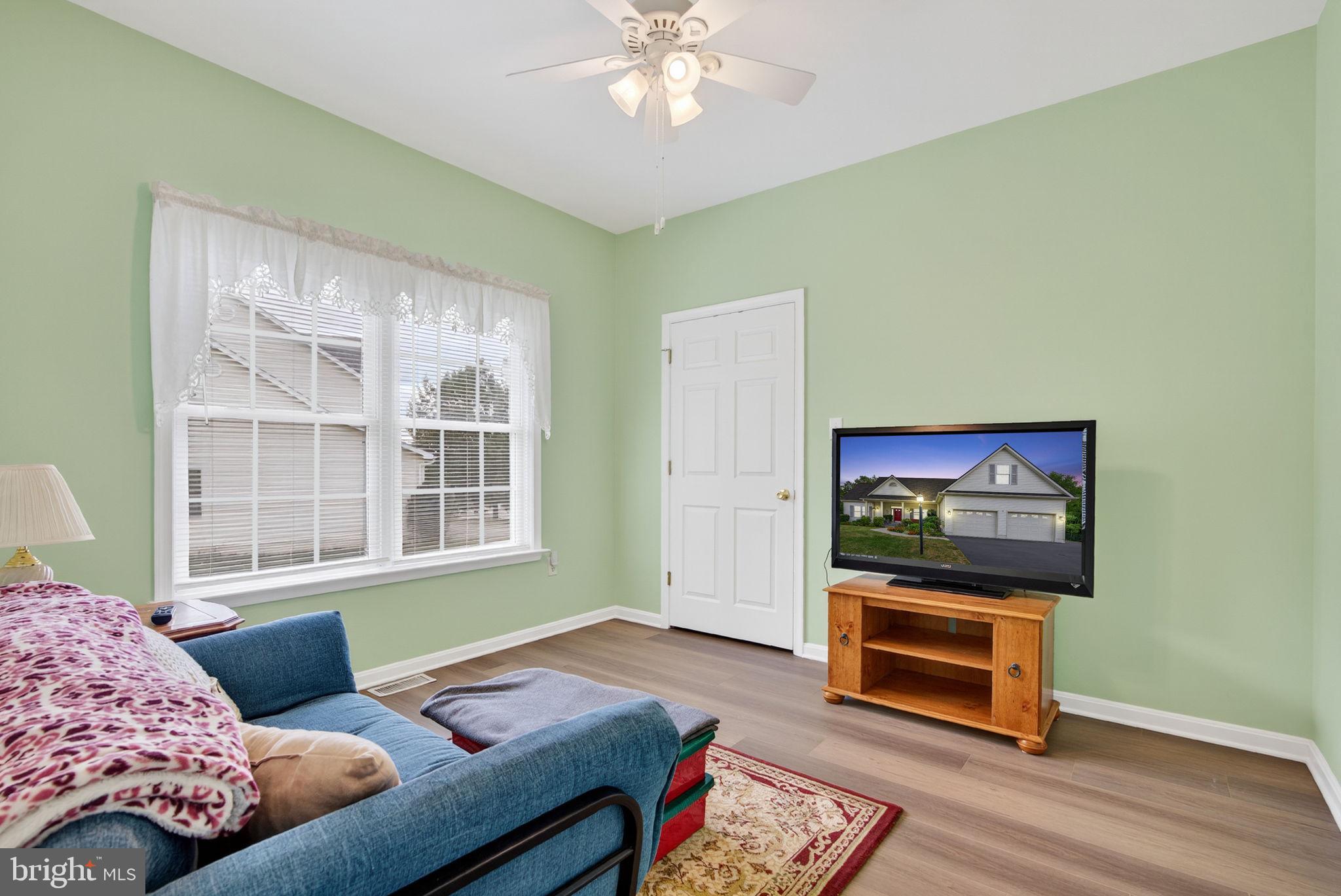 BROOKFIELD - Residential