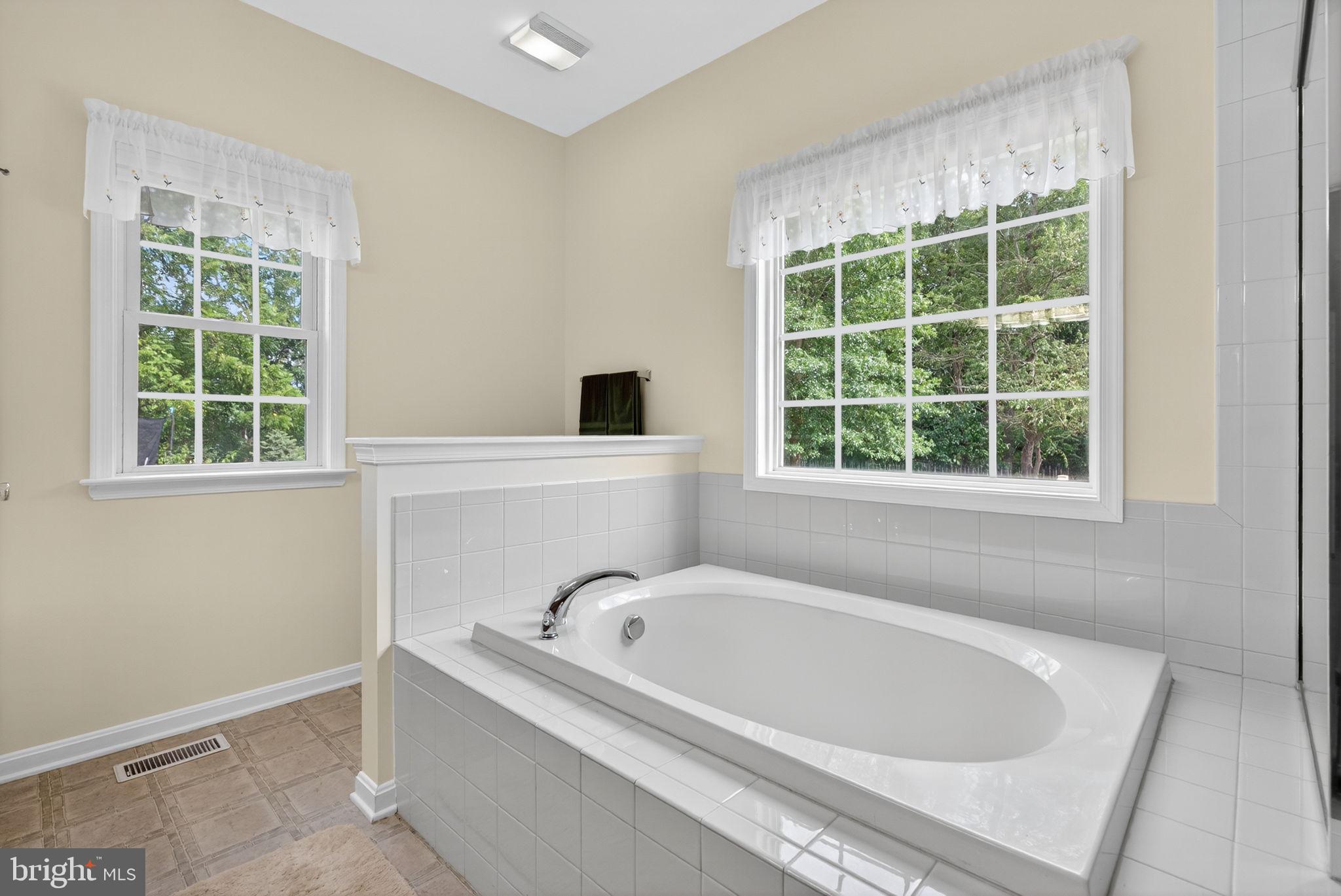 BROOKFIELD - Residential