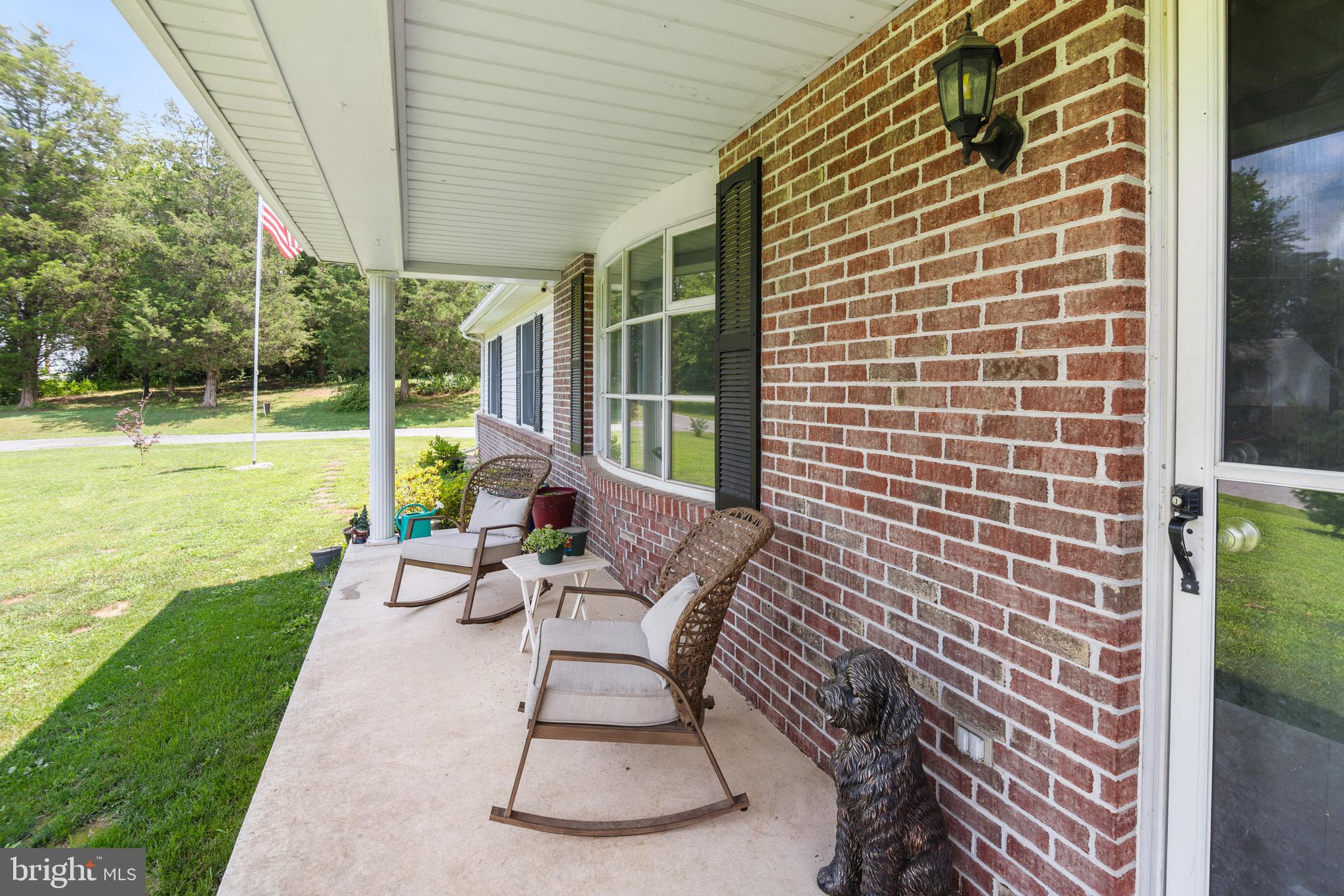 COUNTRY SIDE MANOR - Residential