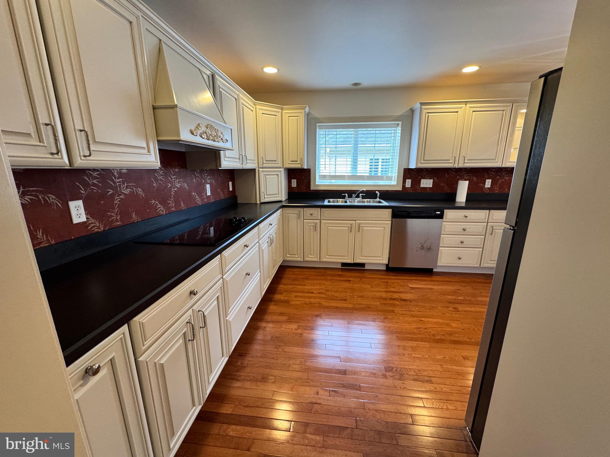 BECKFORD MANOR - Residential