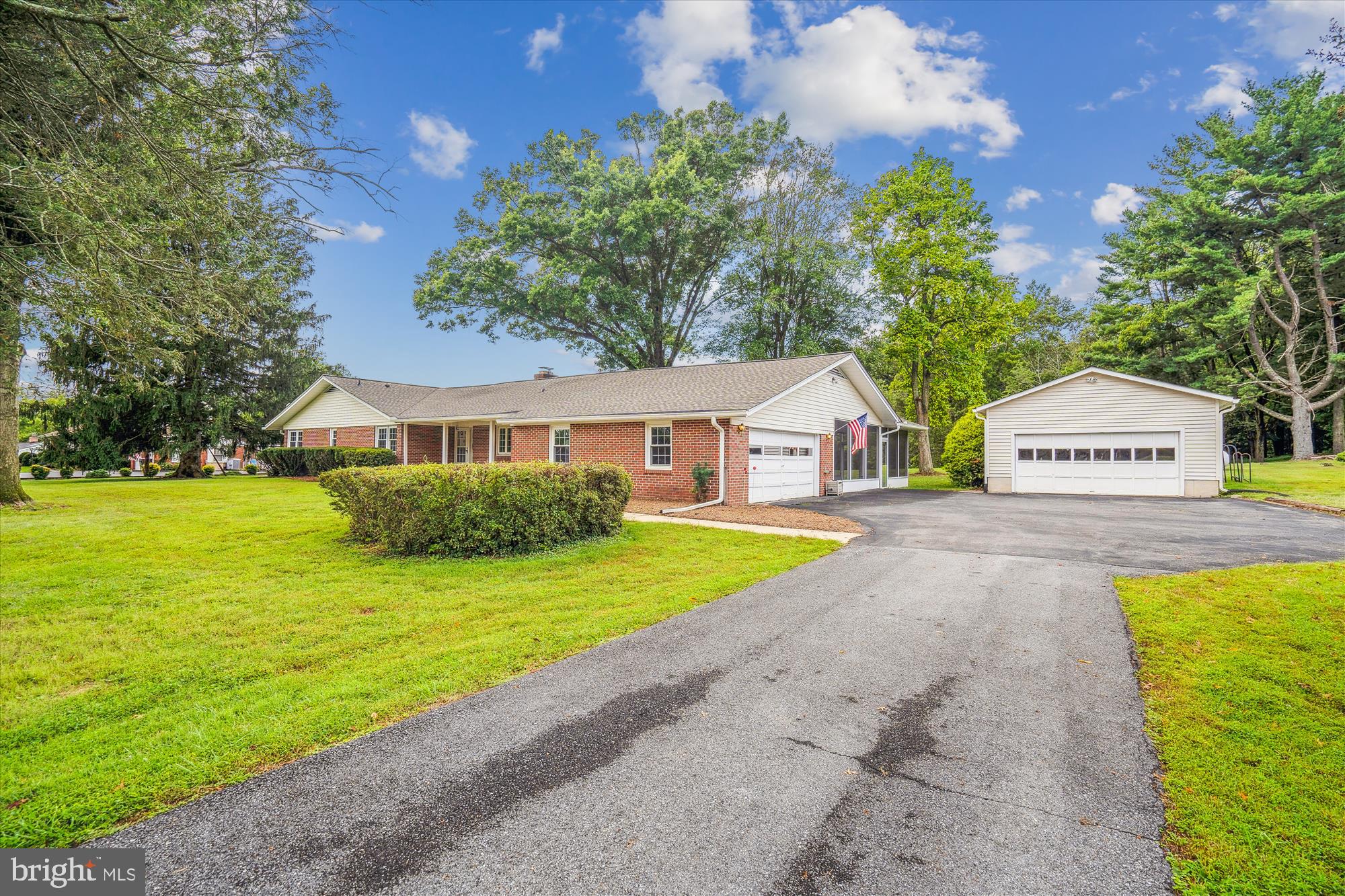 NORBROOK VILLAGE - Residential