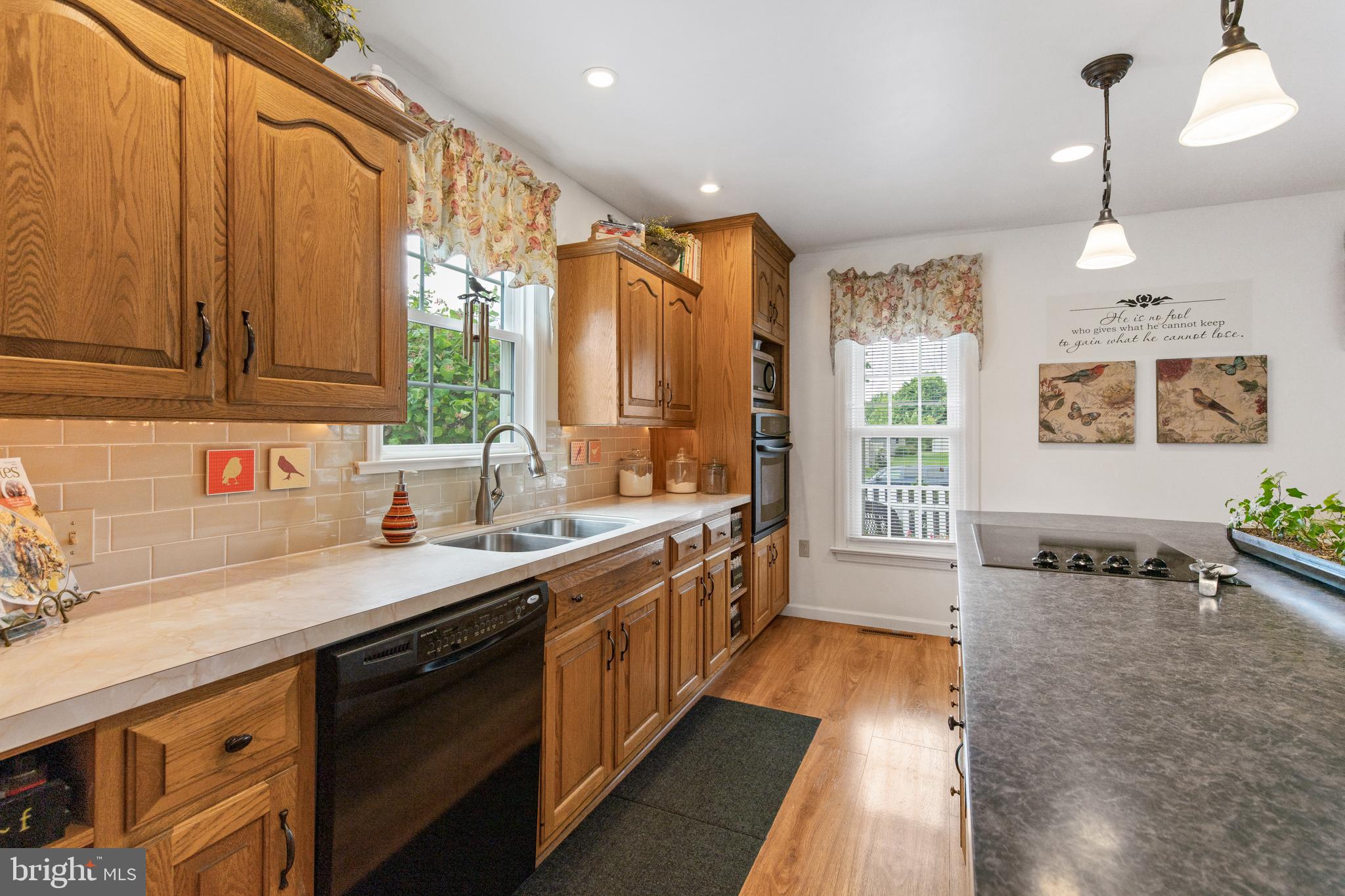 FALCON RIDGE - Residential