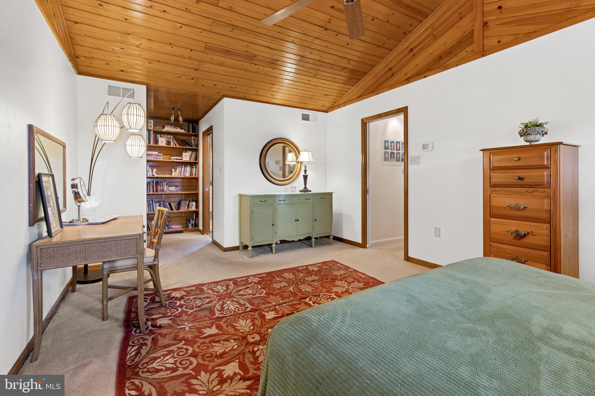 FALCON RIDGE - Residential